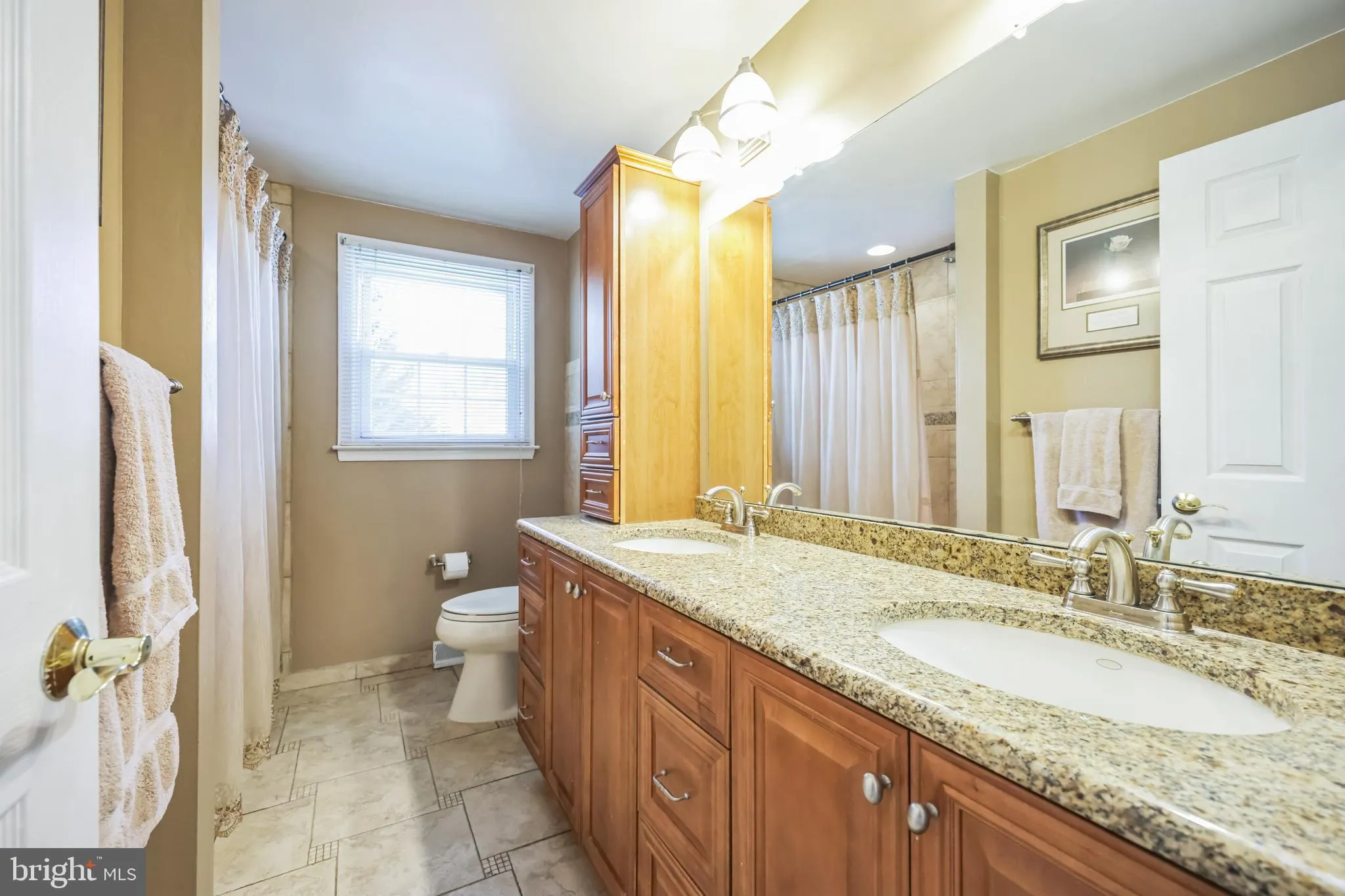 Cherry Hill, New Jersey 08003, United States, 4 Bedrooms Bedrooms, ,3 BathroomsBathrooms,Residential,Active,191118