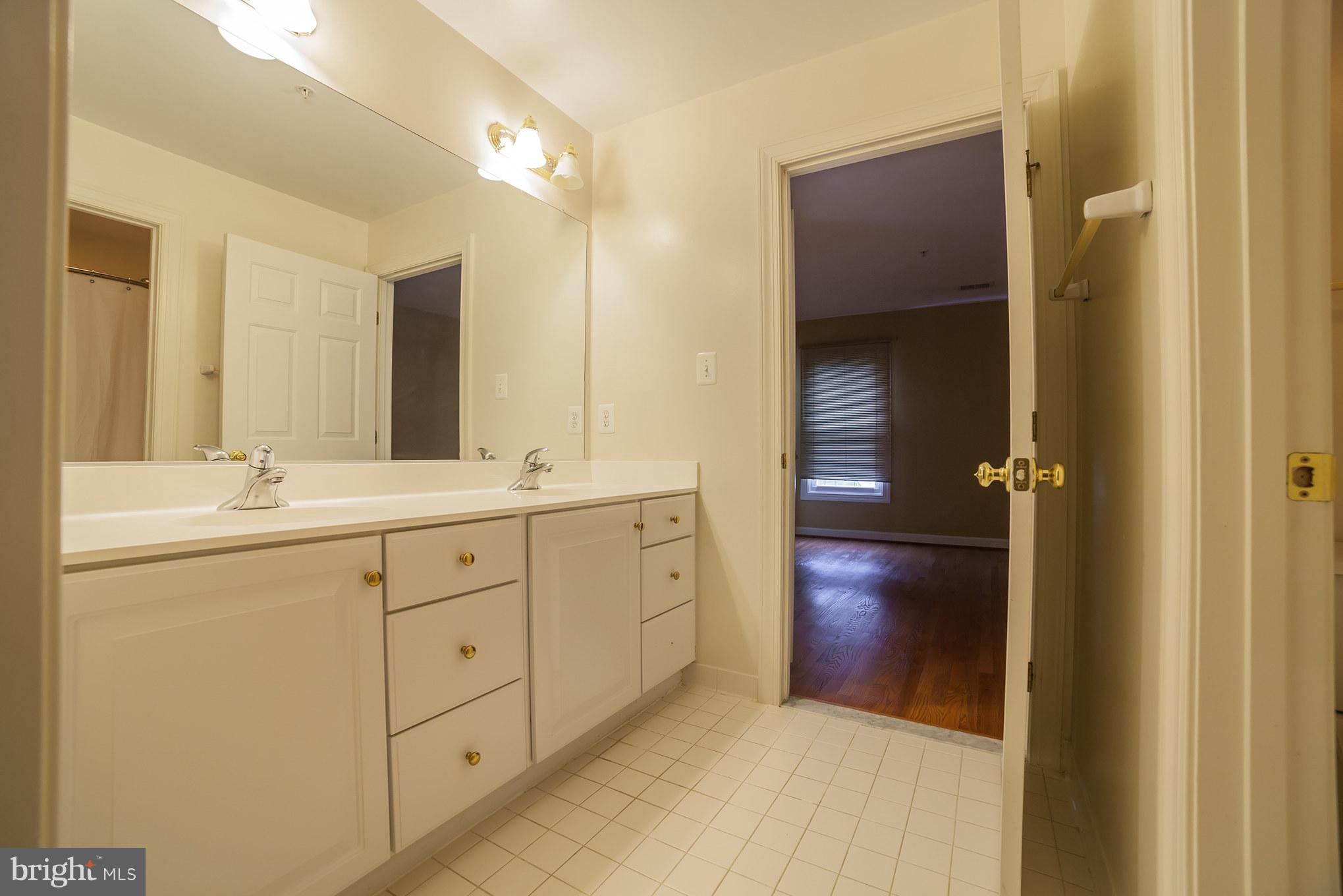 CROSS CREEK CLUB - Residential