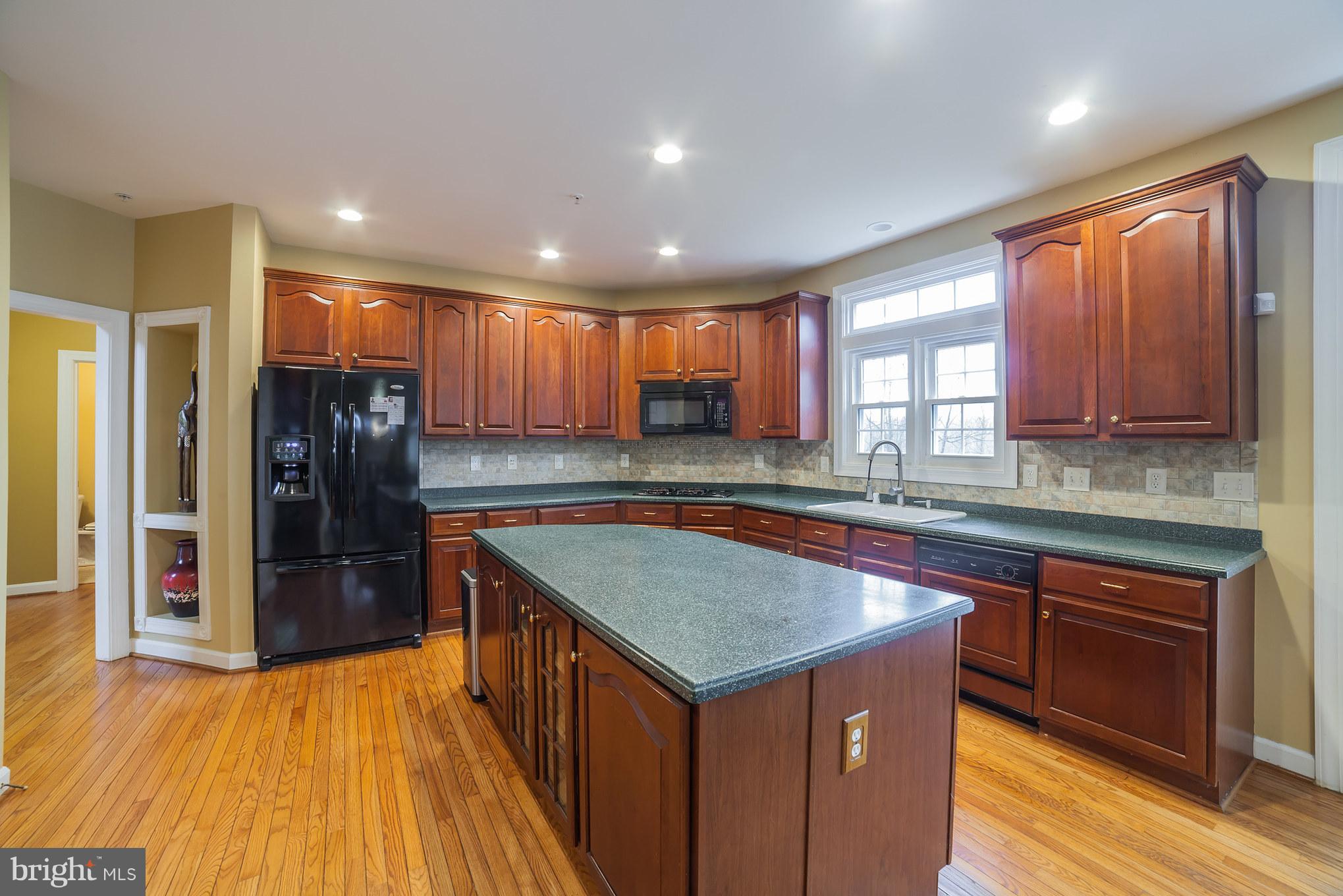 CROSS CREEK CLUB - Residential