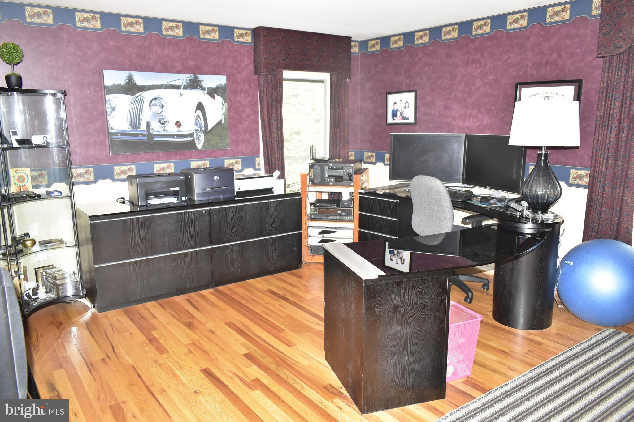 POTOMAC COMMONS - Residential Lease