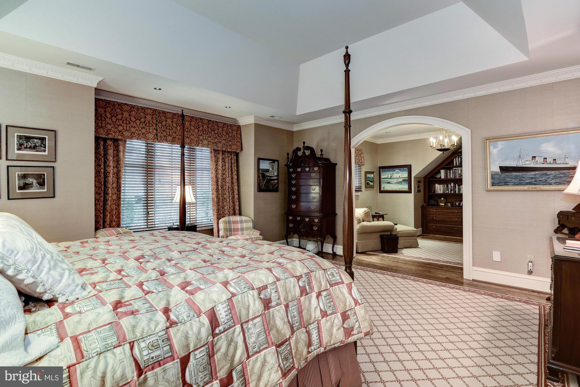 BETHESDA OUTSIDE - Residential