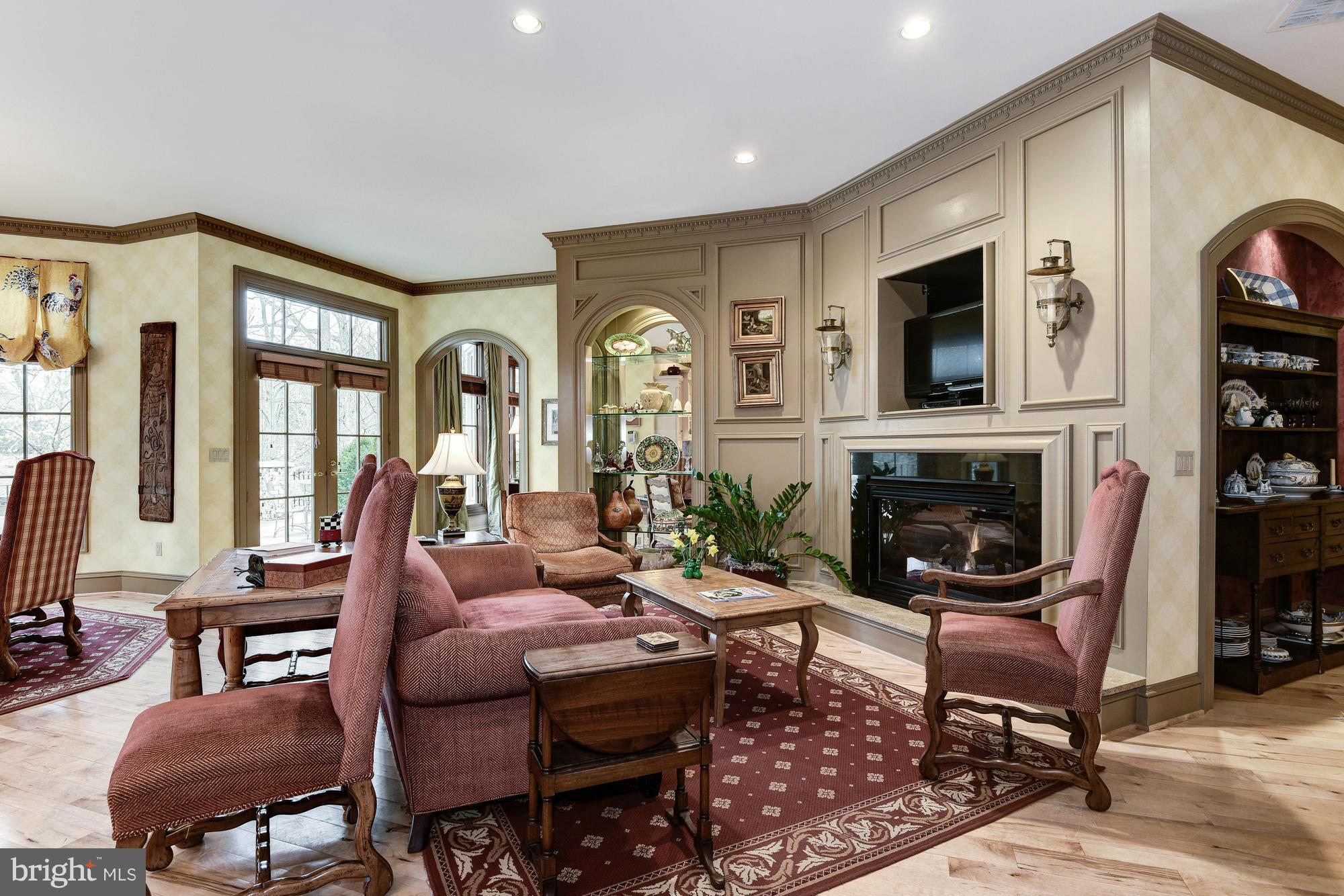 BETHESDA OUTSIDE - Residential