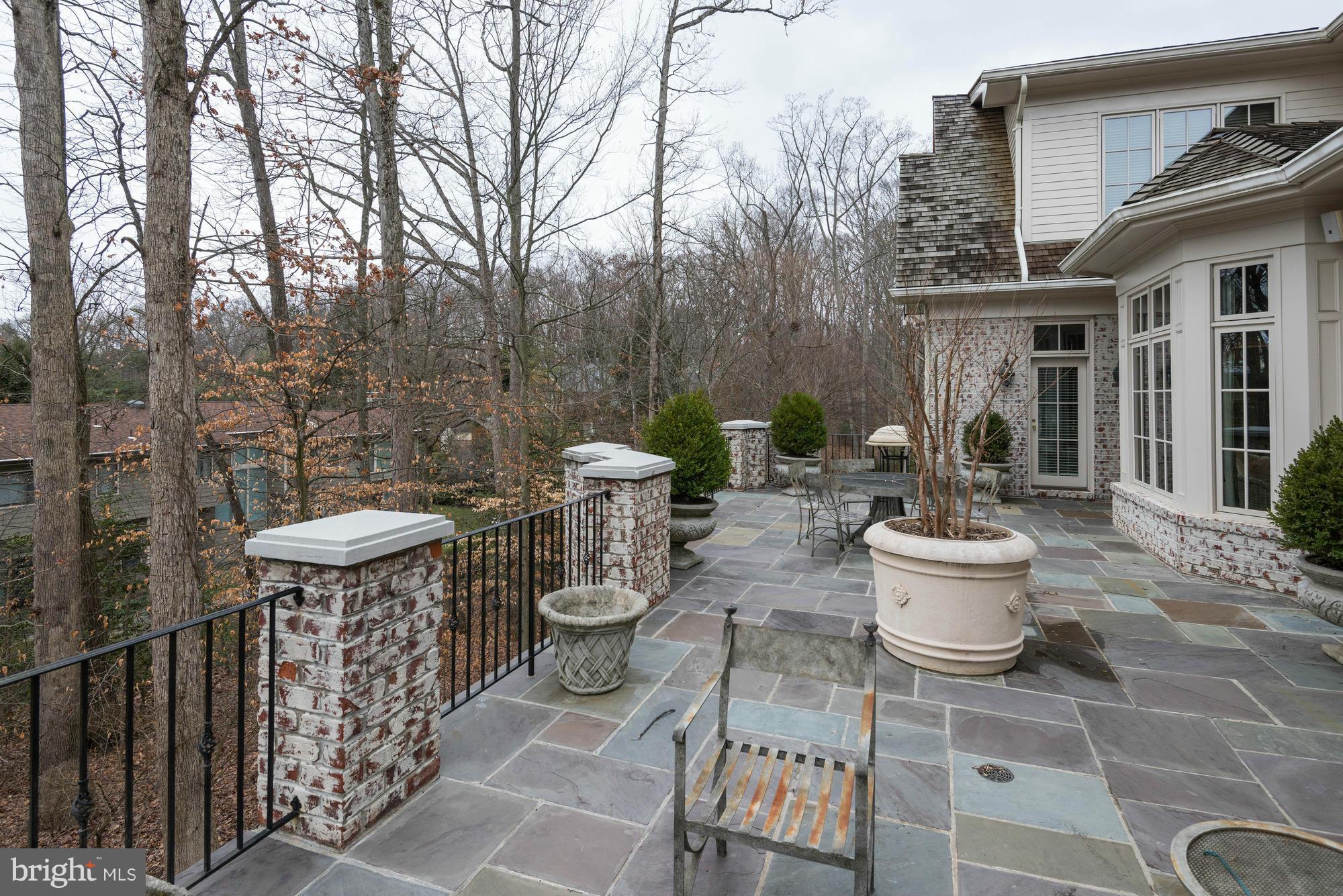 BETHESDA OUTSIDE - Residential