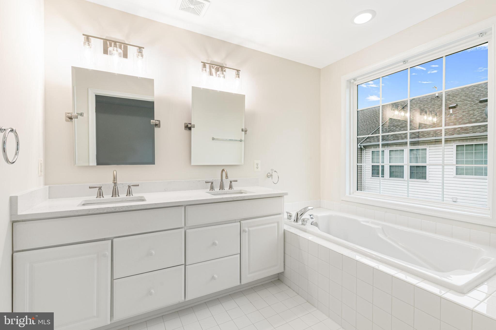 FAIRCREST - Residential