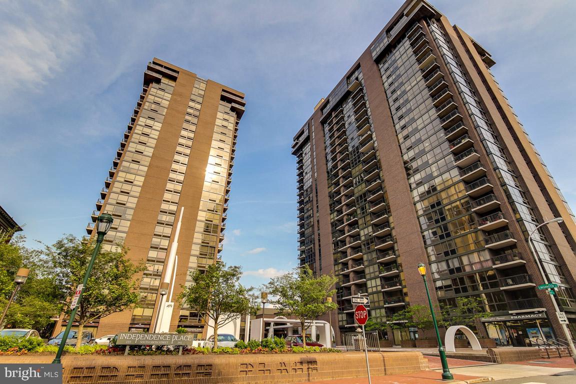 WASHINGTON SQ - Residential Lease