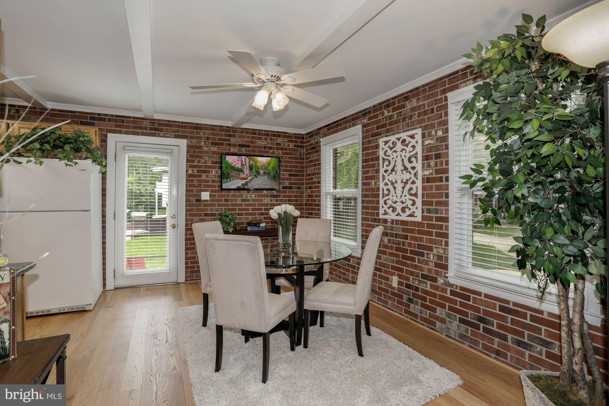 DUNN LORING WOODS - Residential