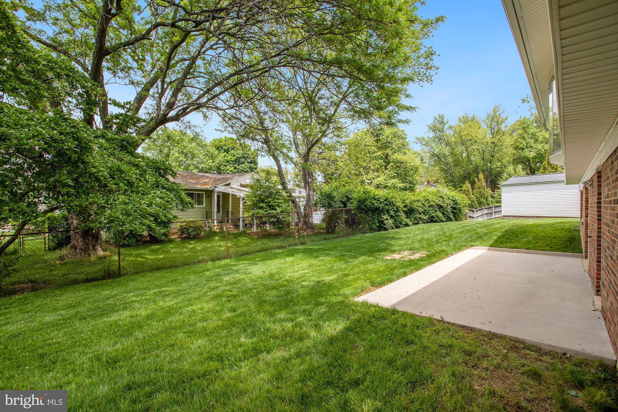 DUNN LORING WOODS - Residential