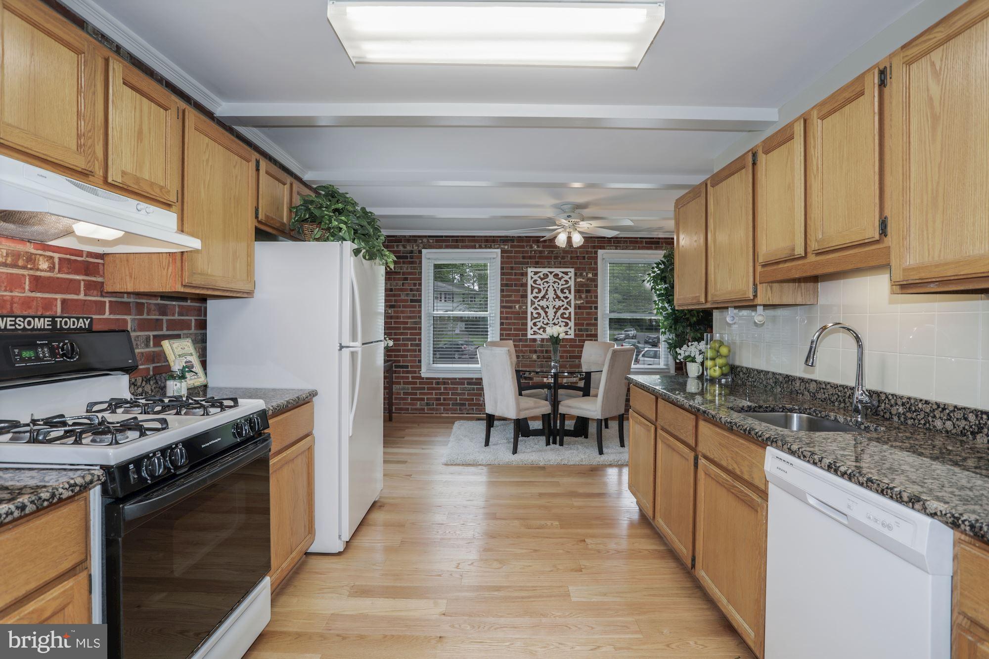 DUNN LORING WOODS - Residential