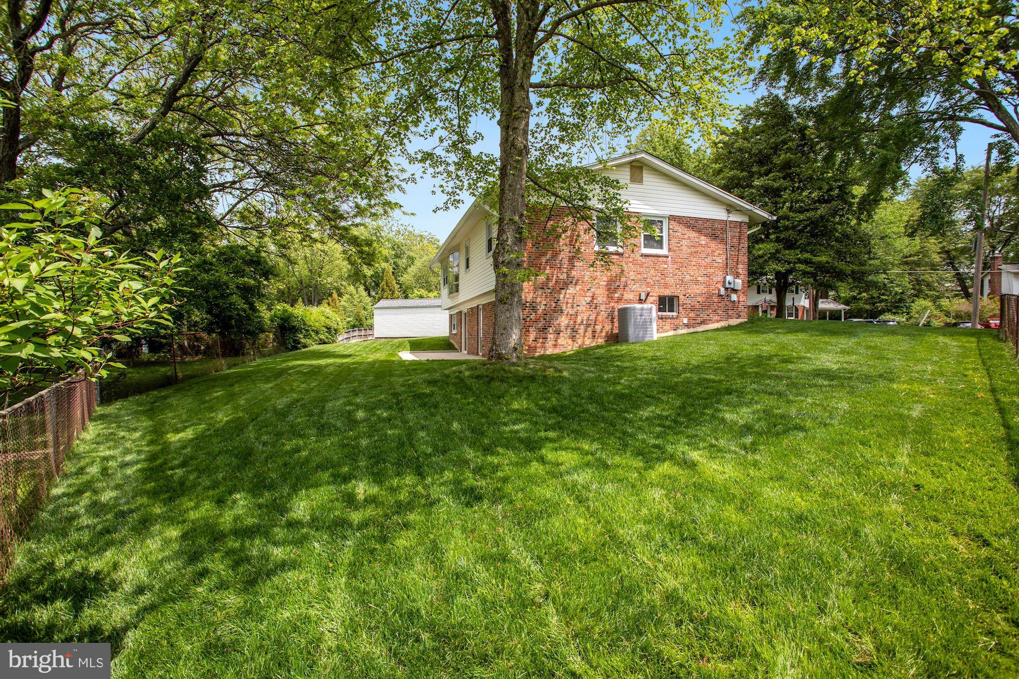 DUNN LORING WOODS - Residential