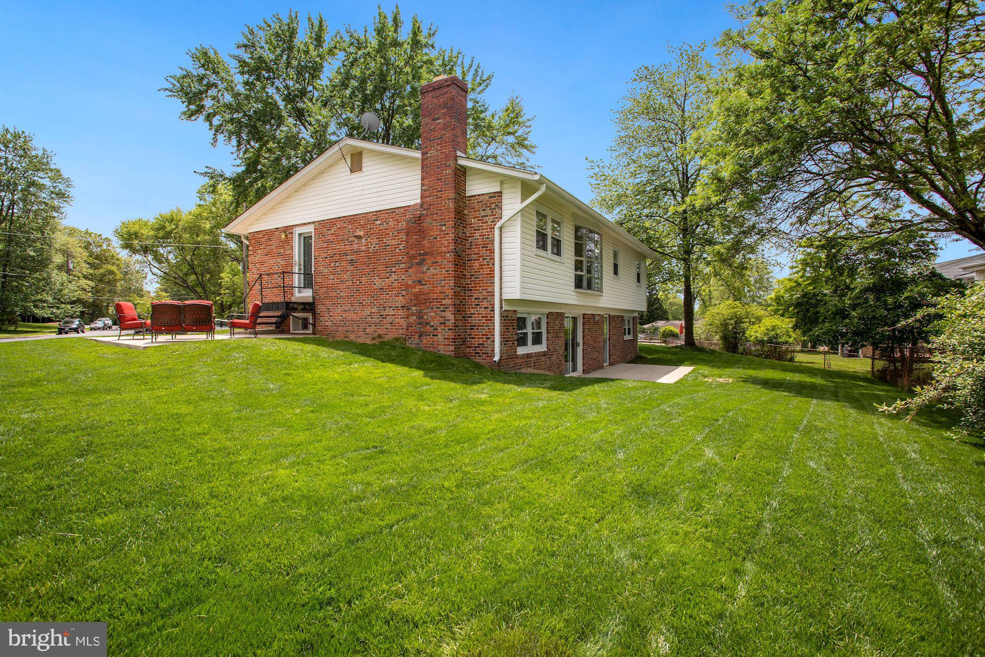 DUNN LORING WOODS - Residential