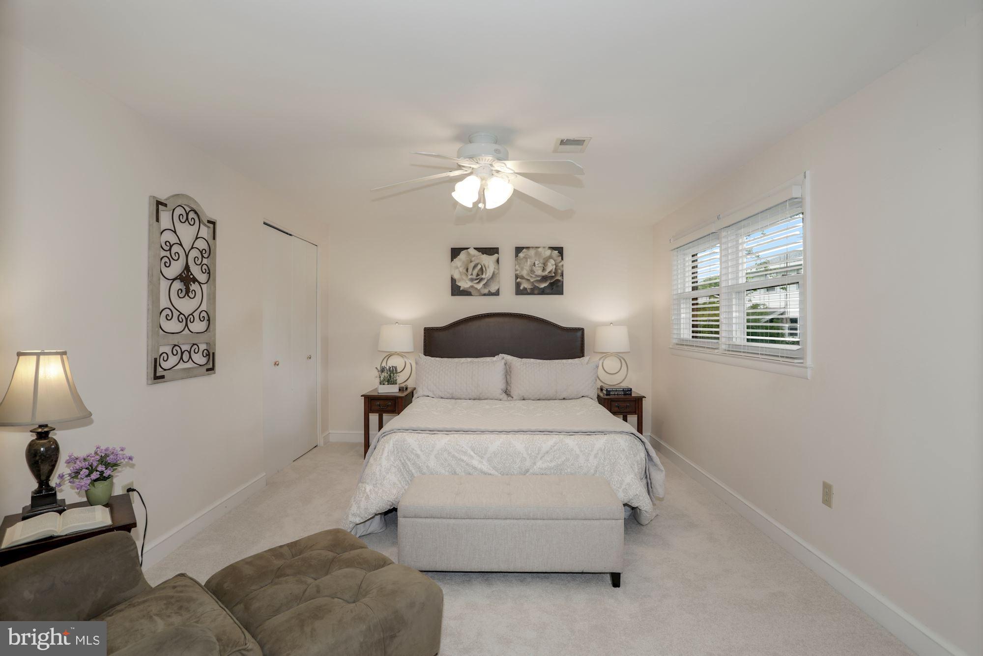 DUNN LORING WOODS - Residential