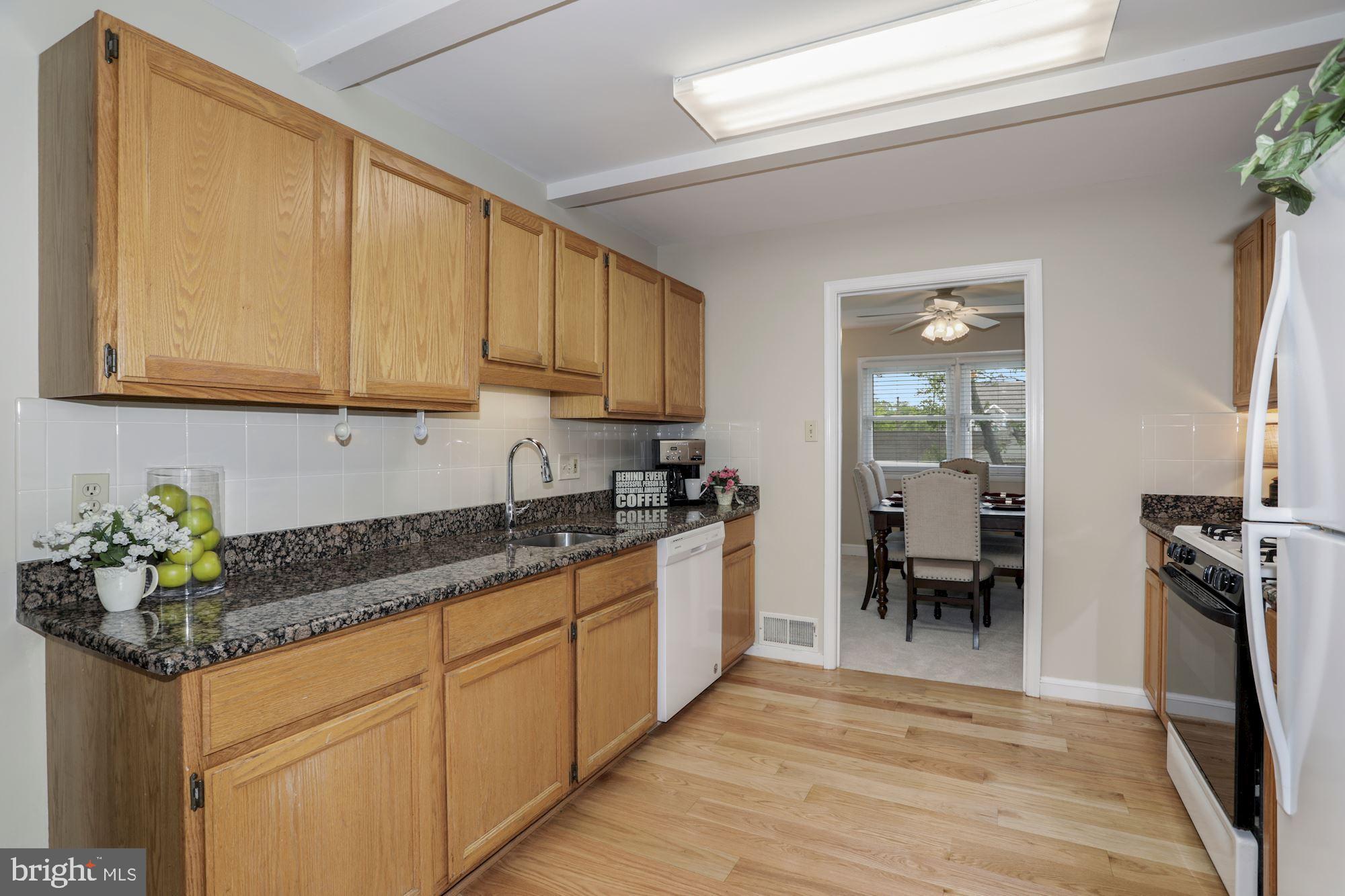 DUNN LORING WOODS - Residential