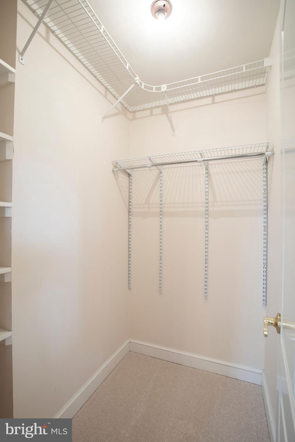 DUNN LORING WOODS - Residential