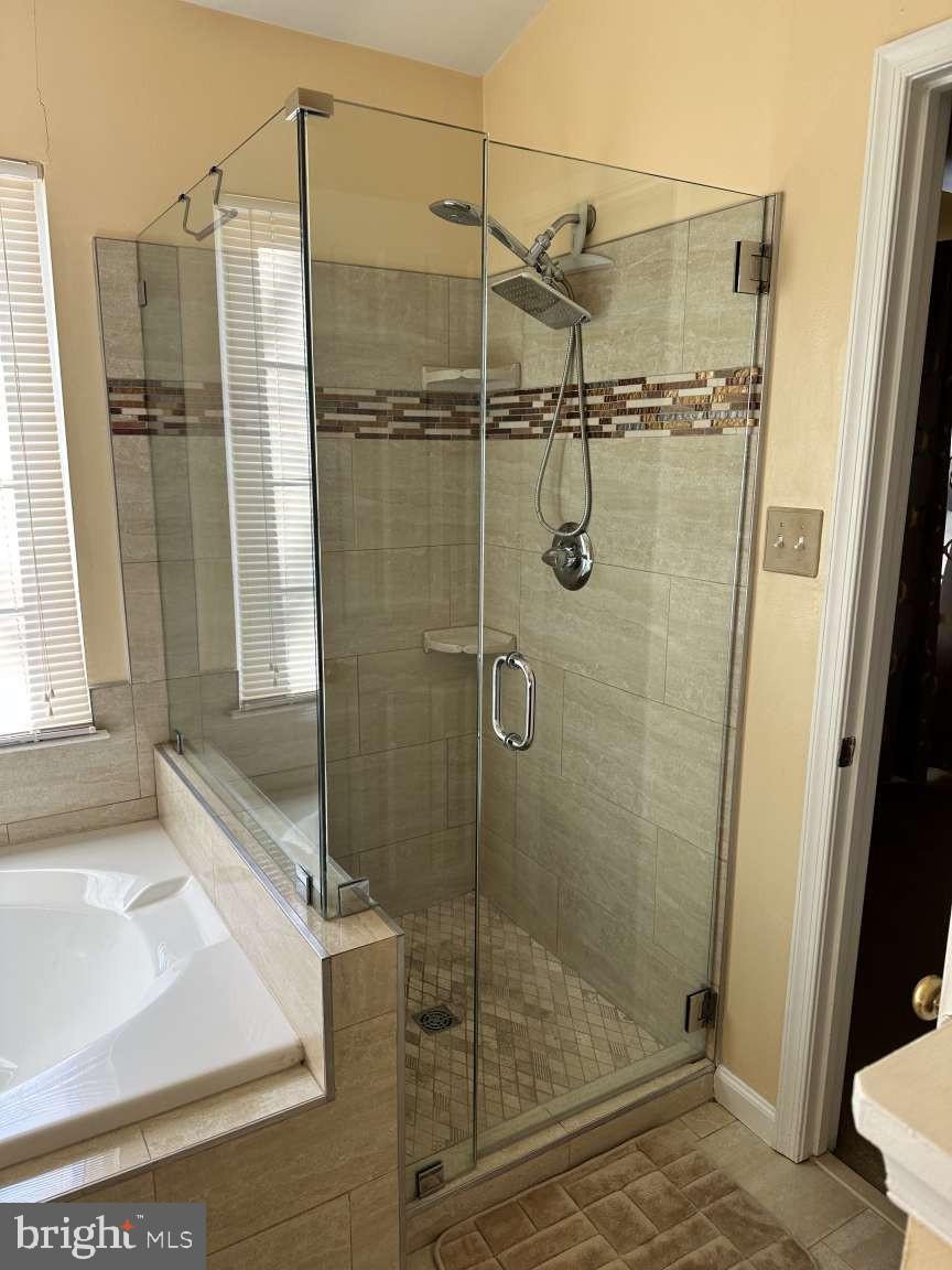 NORTHRIDGE - Residential