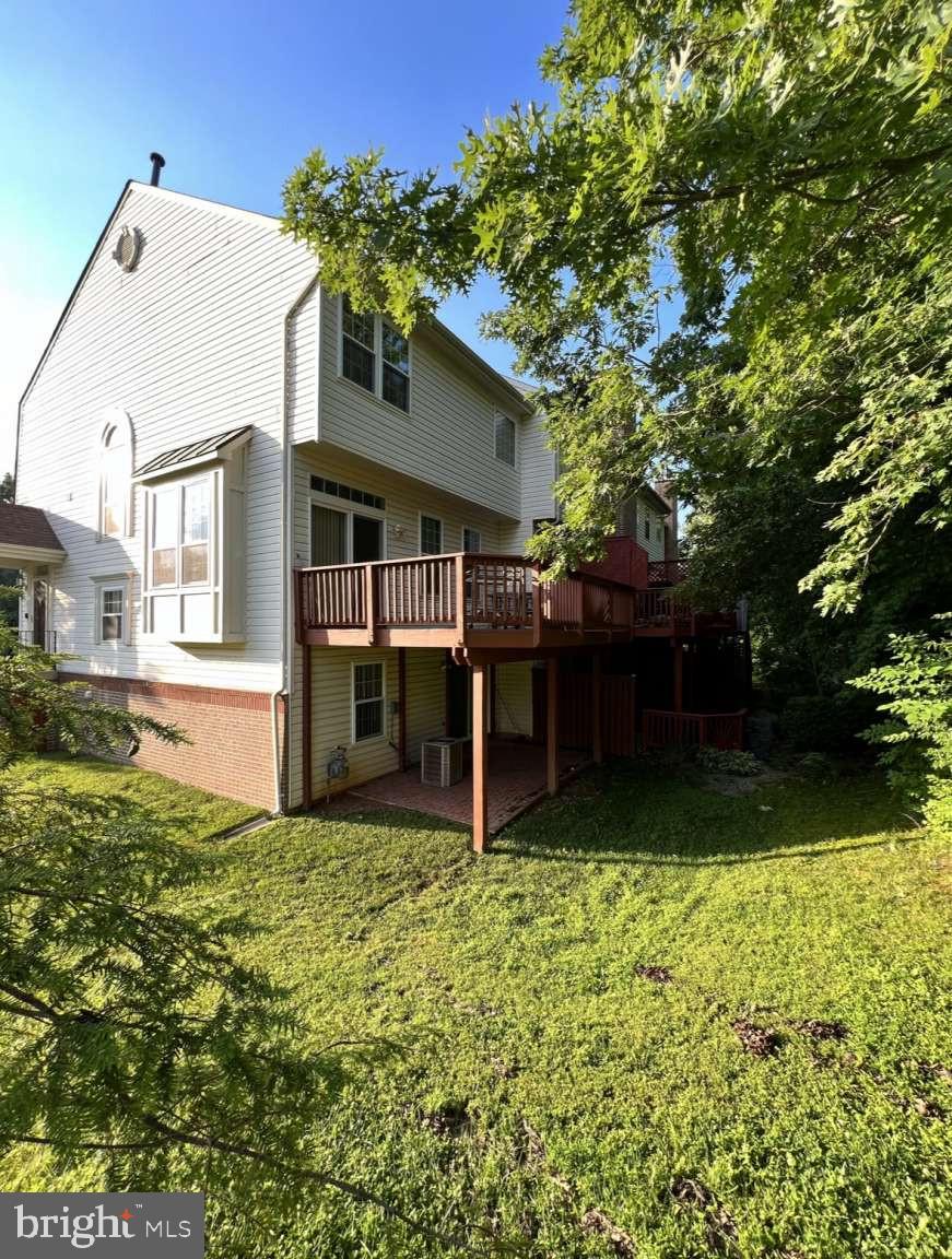 NORTHRIDGE - Residential