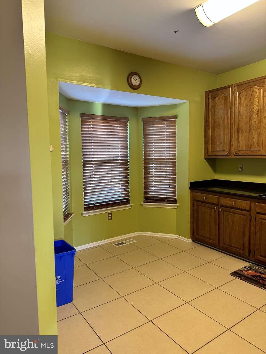 NORTHRIDGE - Residential