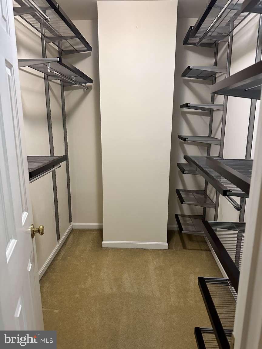 NORTHRIDGE - Residential