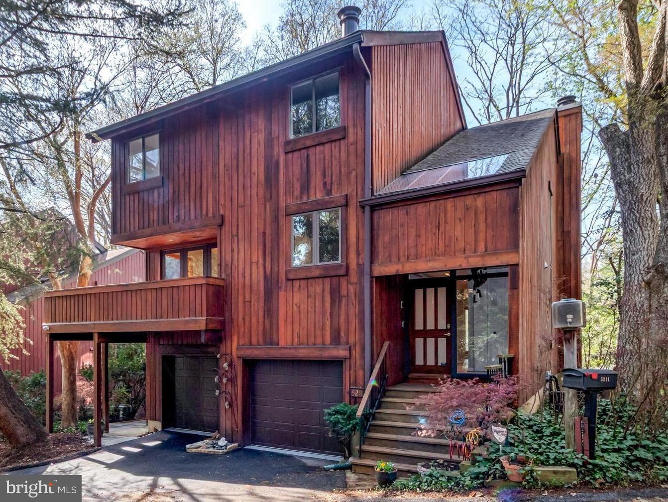 5211 MACARTHUR TERRACE NW