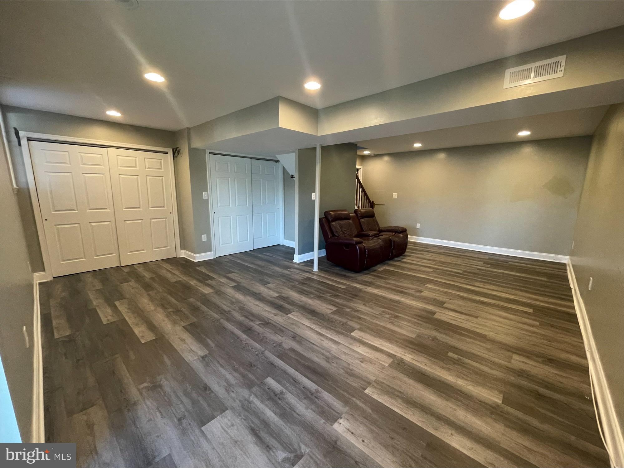 OWINGS MILLS - Residential