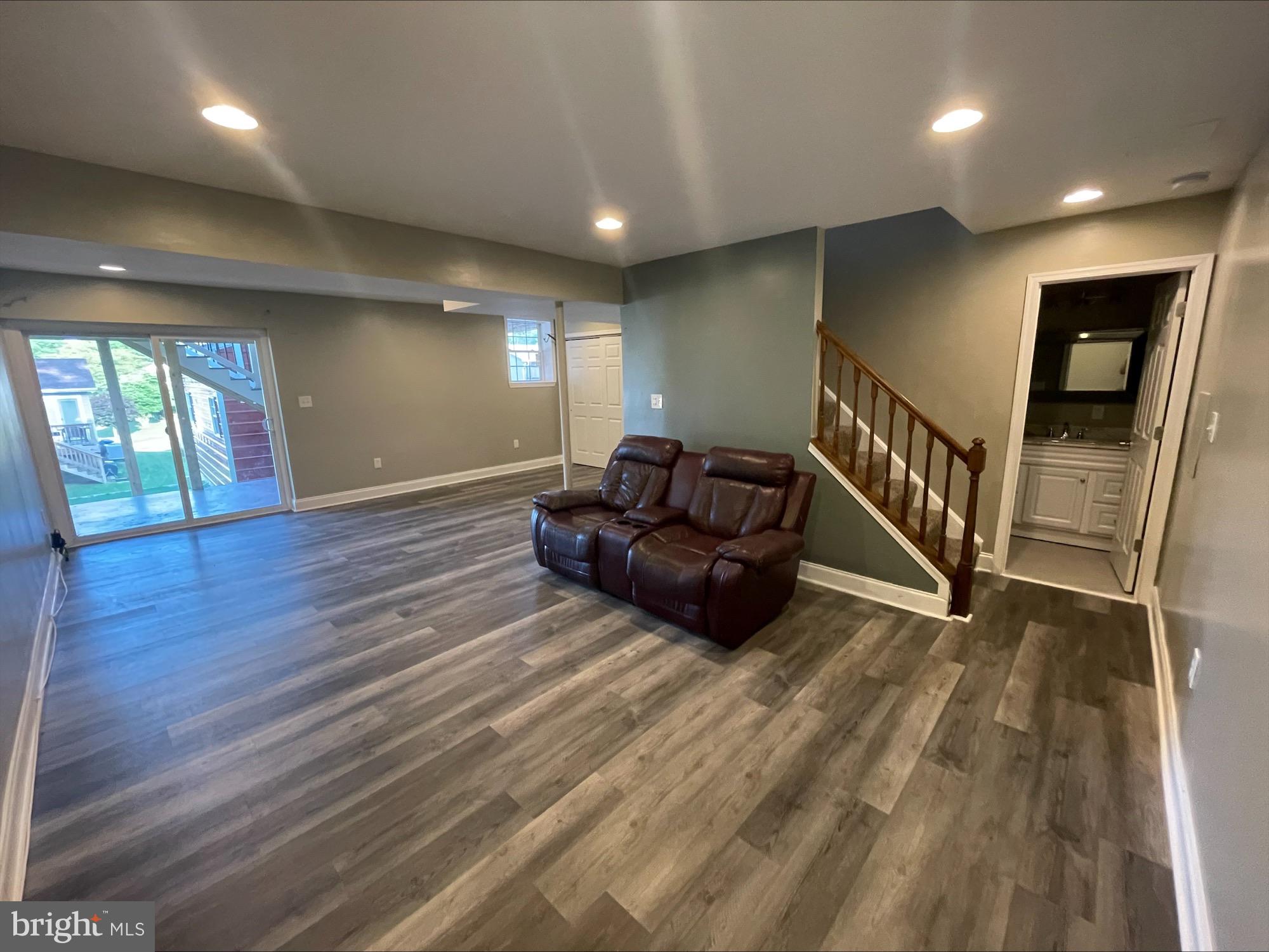 OWINGS MILLS - Residential