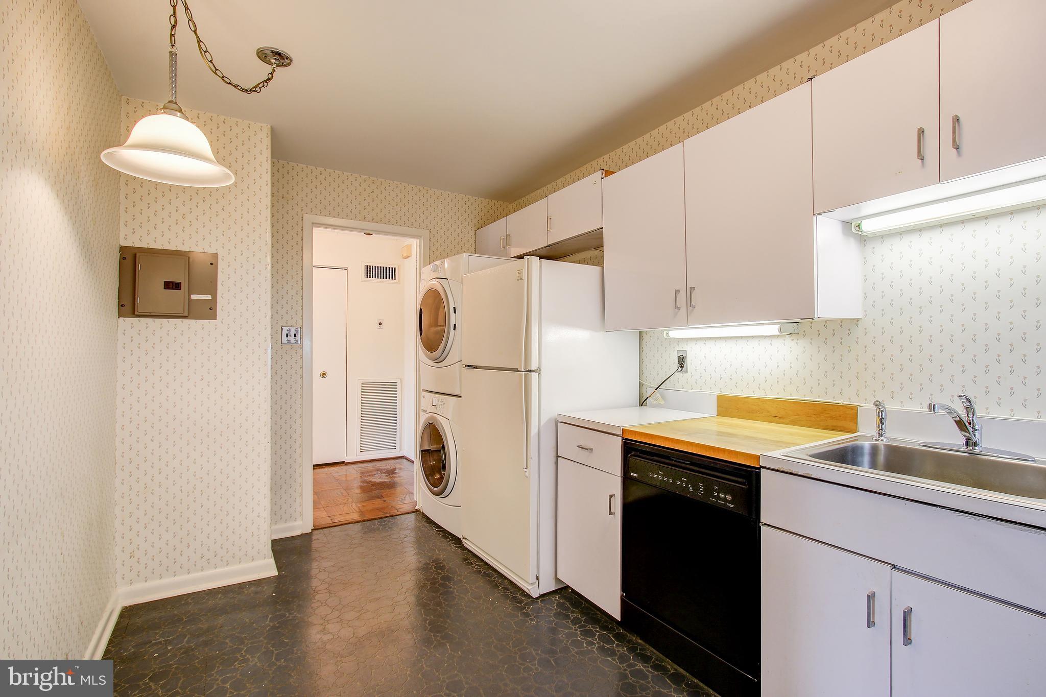 FRIENDSHIP HEIGHTS - Residential Lease