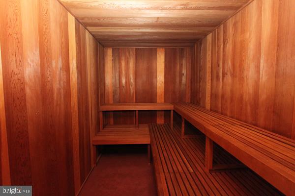 FRIENDSHIP HEIGHTS - Residential Lease