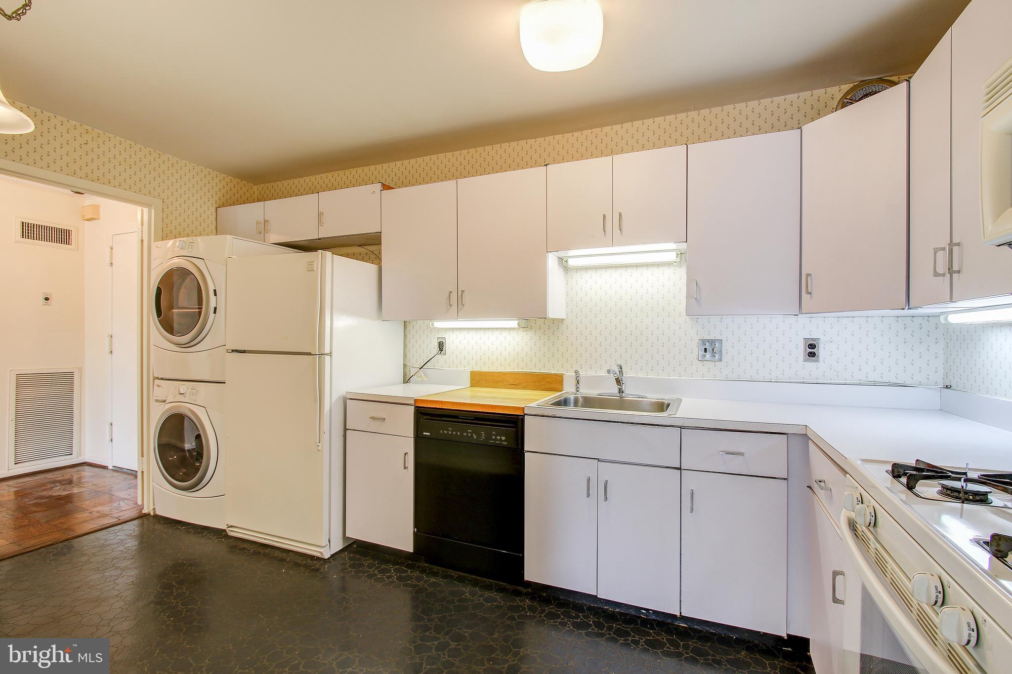 FRIENDSHIP HEIGHTS - Residential Lease