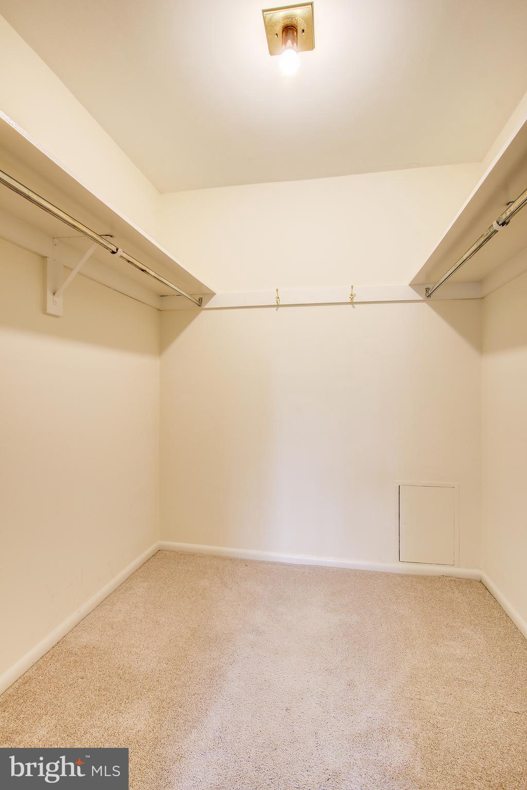 FRIENDSHIP HEIGHTS - Residential Lease