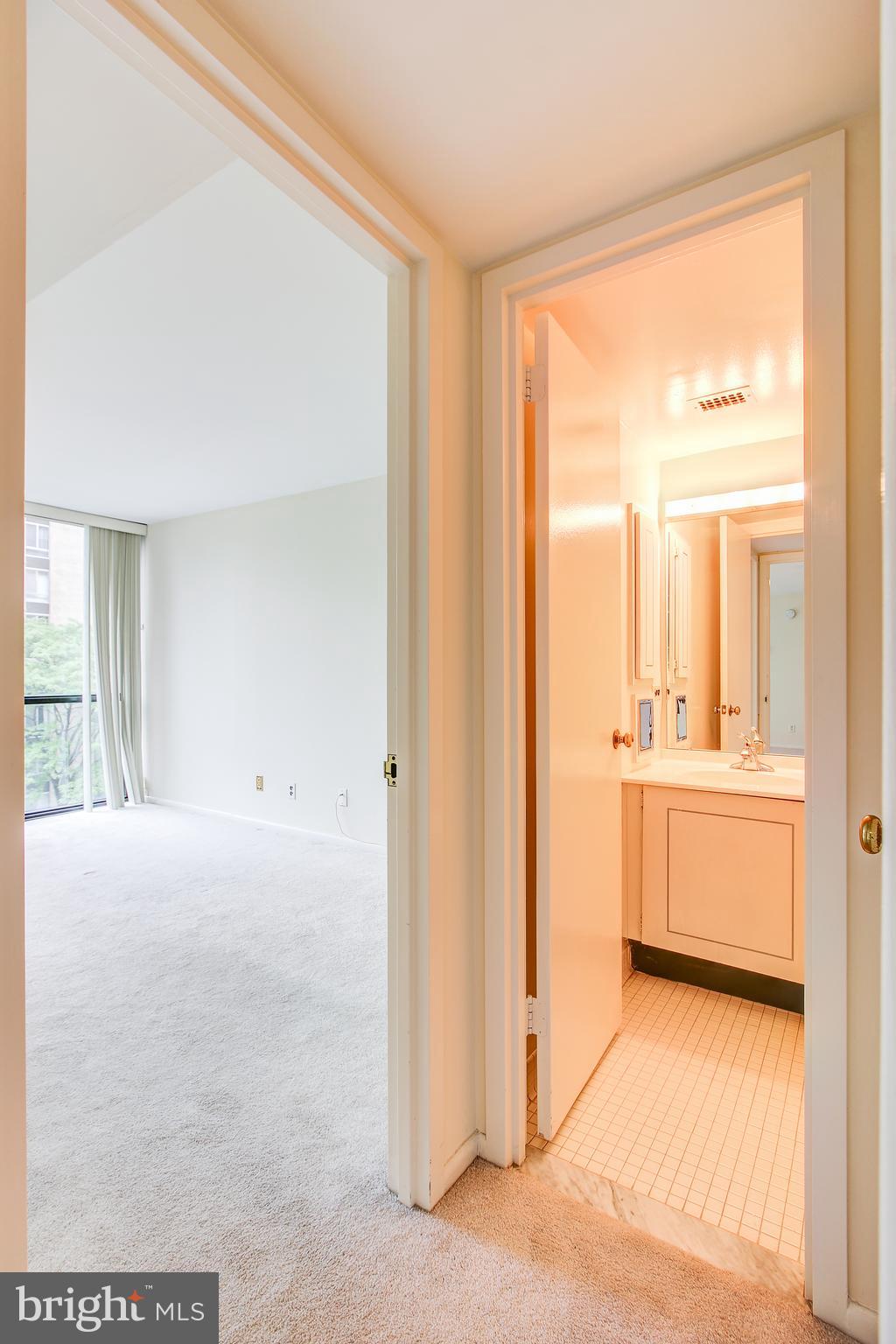 FRIENDSHIP HEIGHTS - Residential Lease