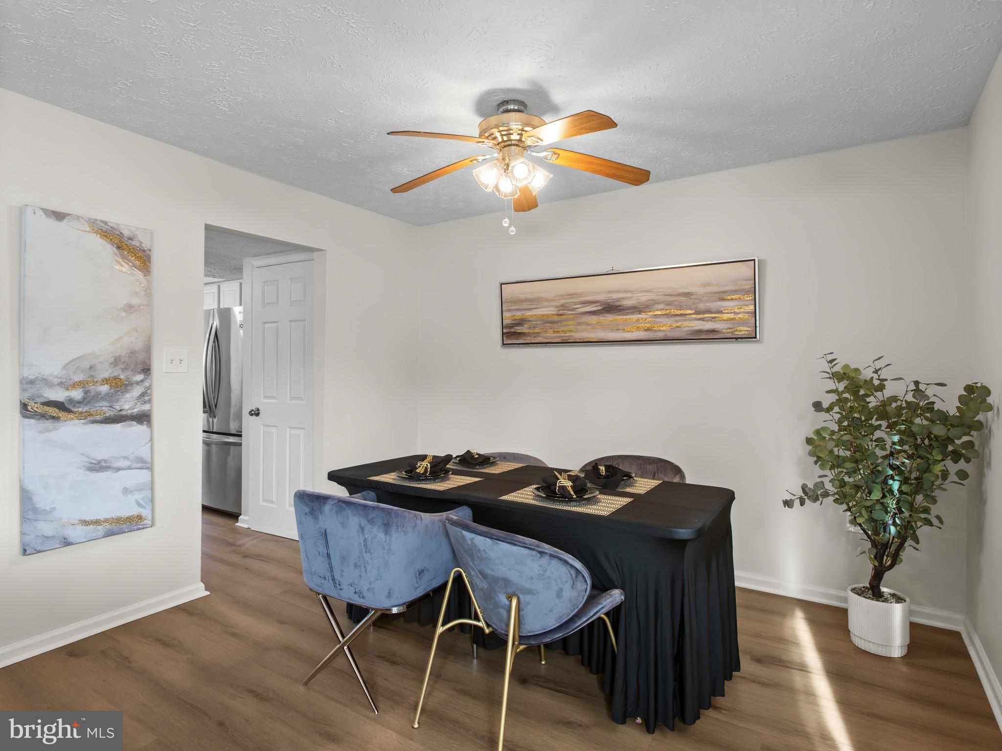 PARK SQUARE - IND HEAD - Residential