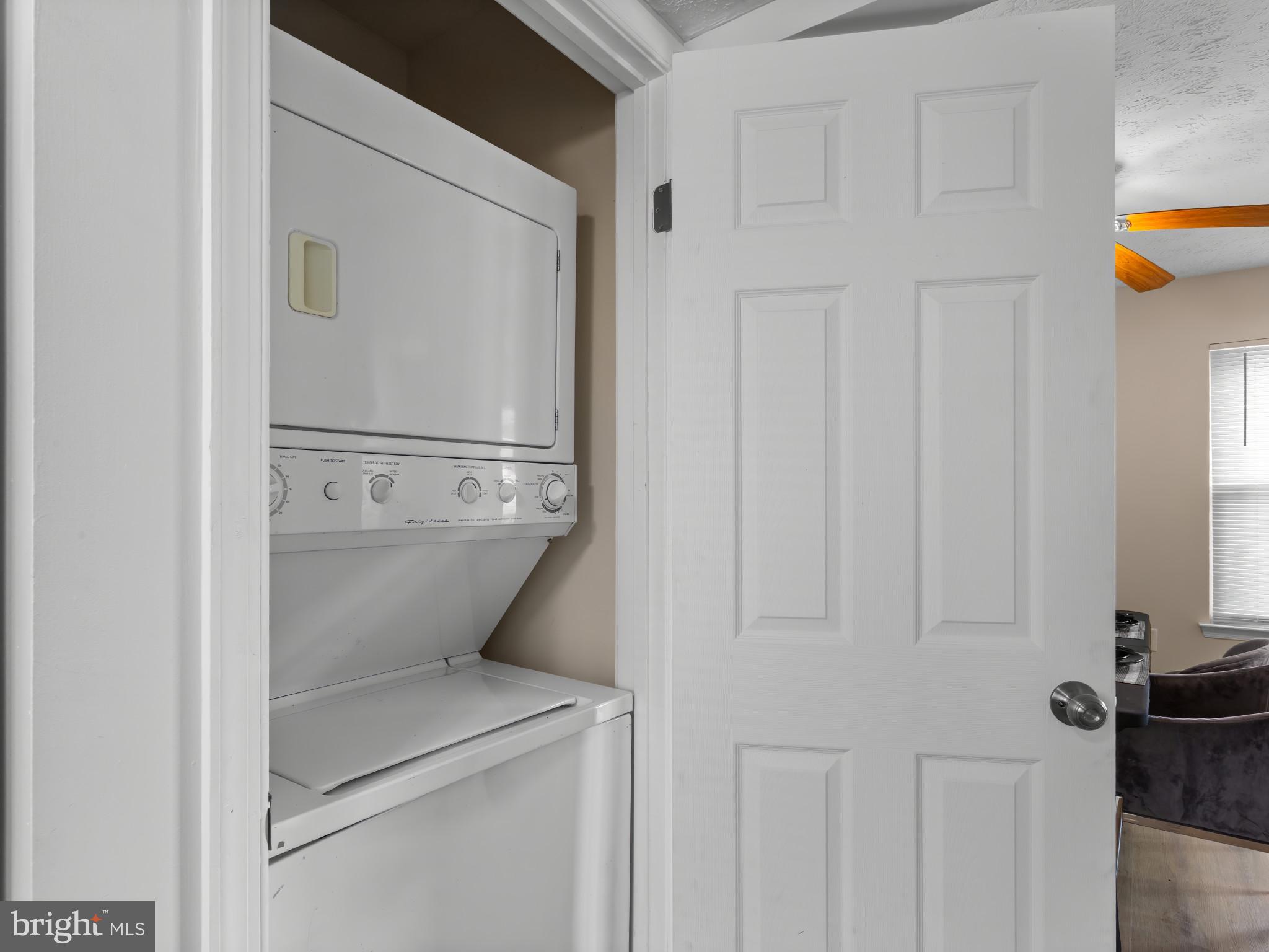 PARK SQUARE - IND HEAD - Residential