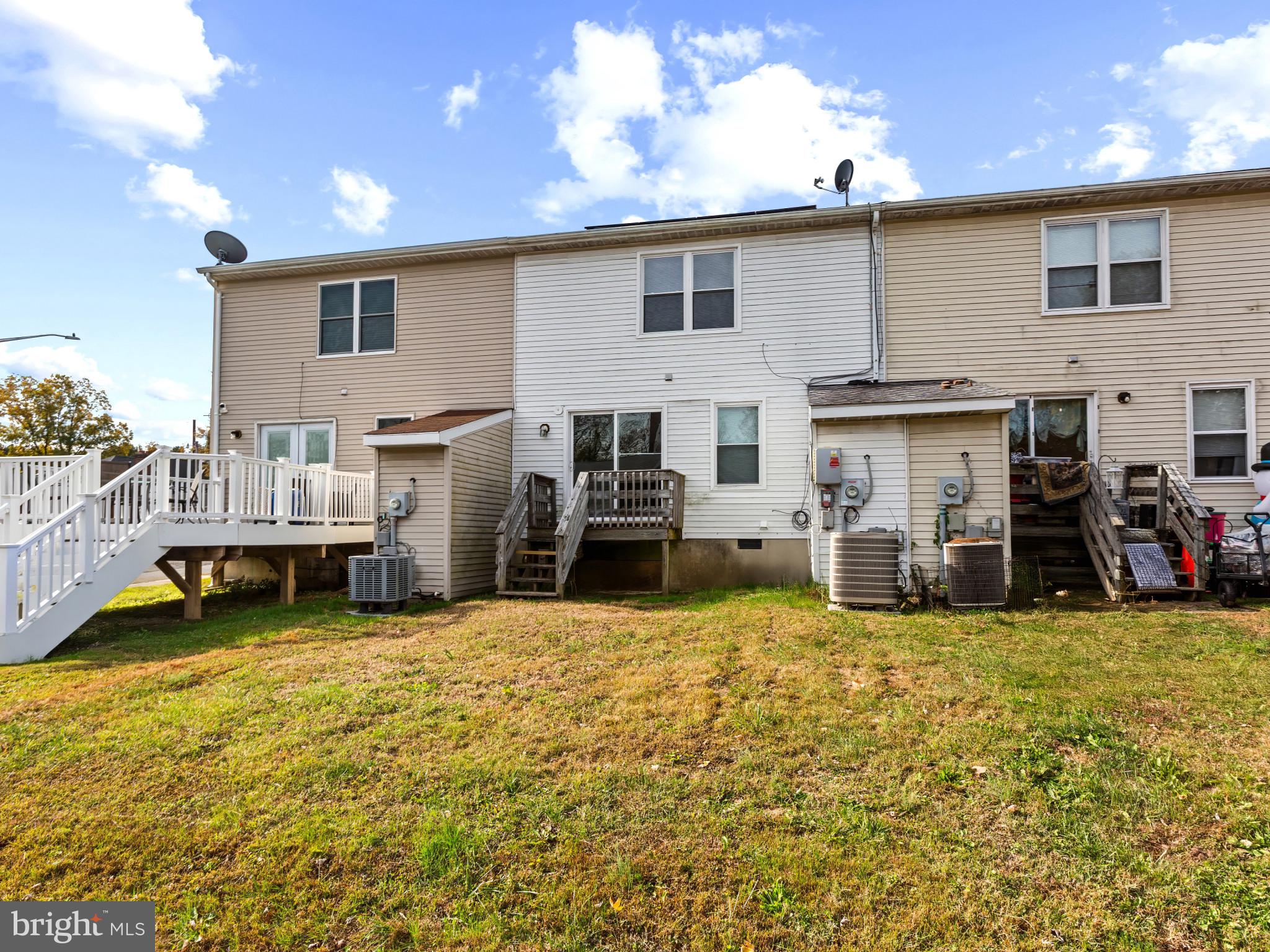 PARK SQUARE - IND HEAD - Residential