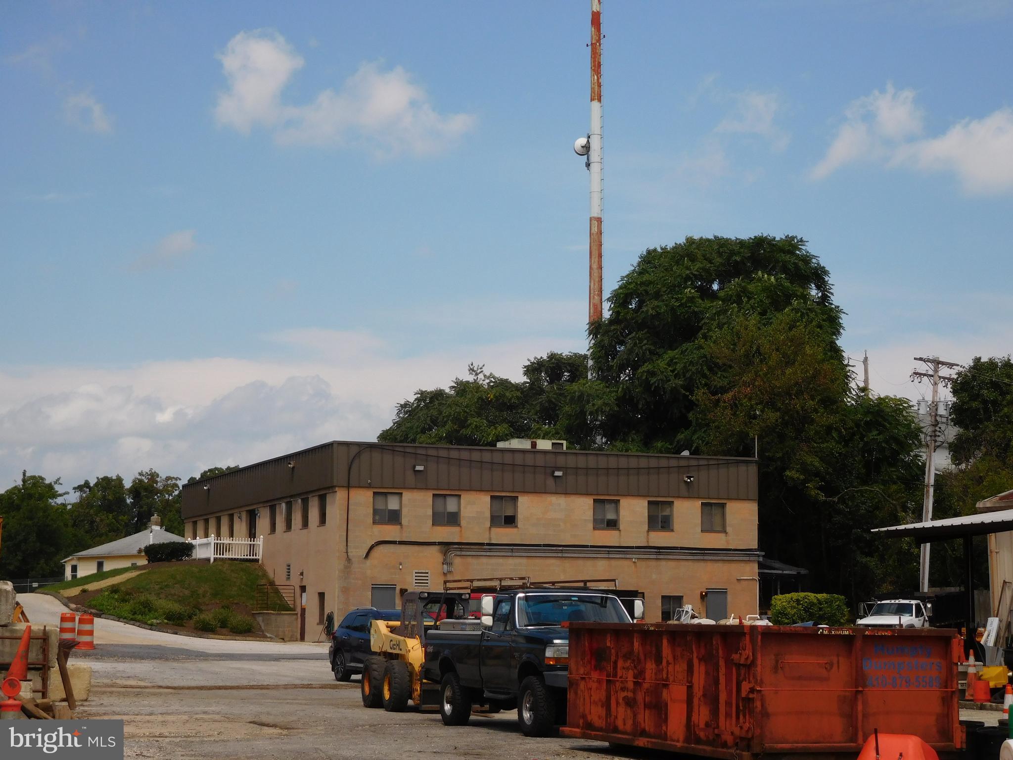 FULLERTON - Commercial Sale