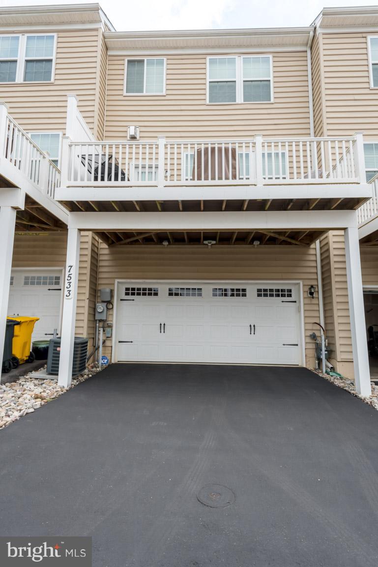 BUCKINGHAM - Residential Lease