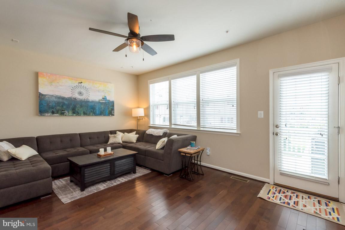 BUCKINGHAM - Residential Lease