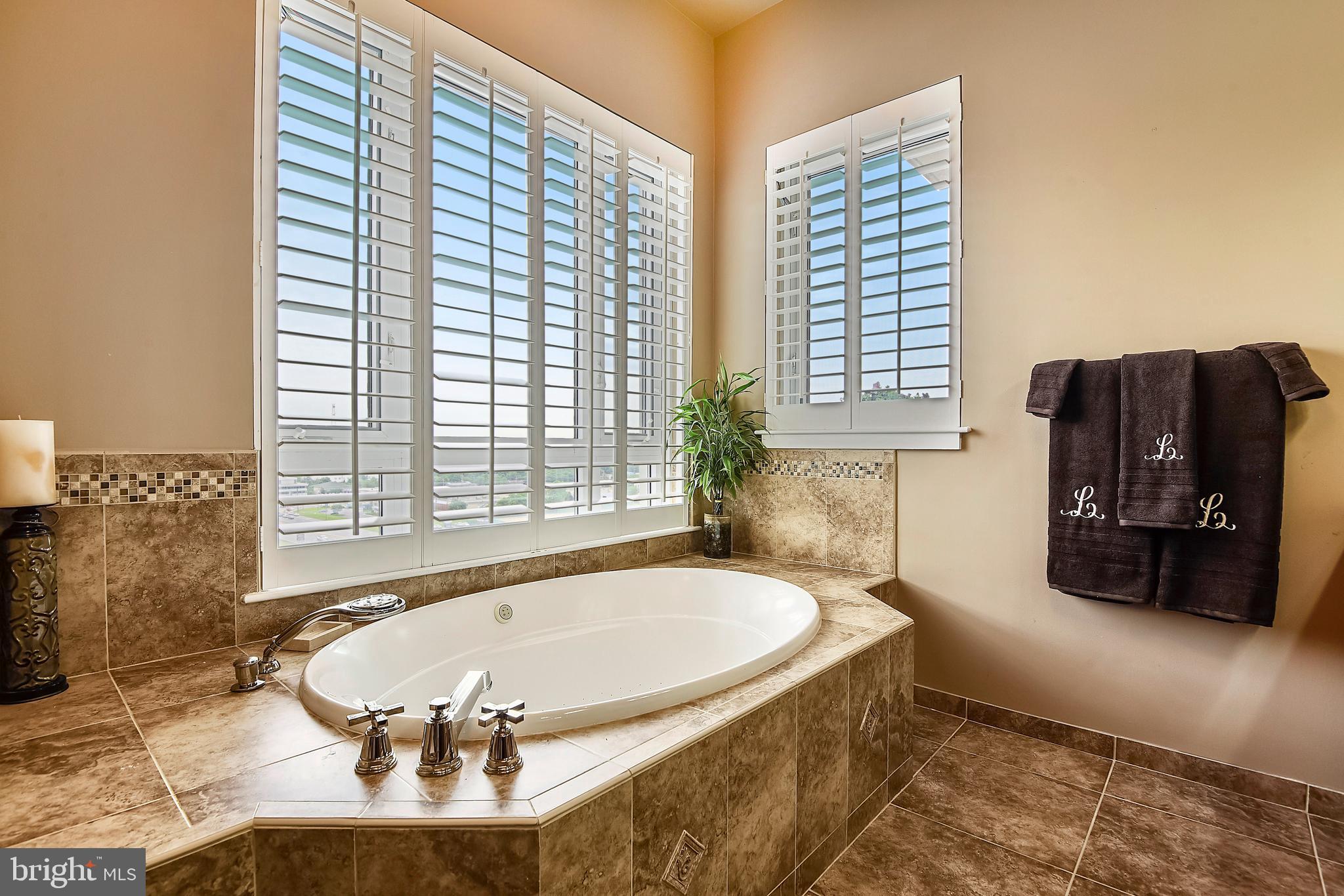 GRANDVIEW AT ANNAPOLIS TOWNE CENTRE - Residential