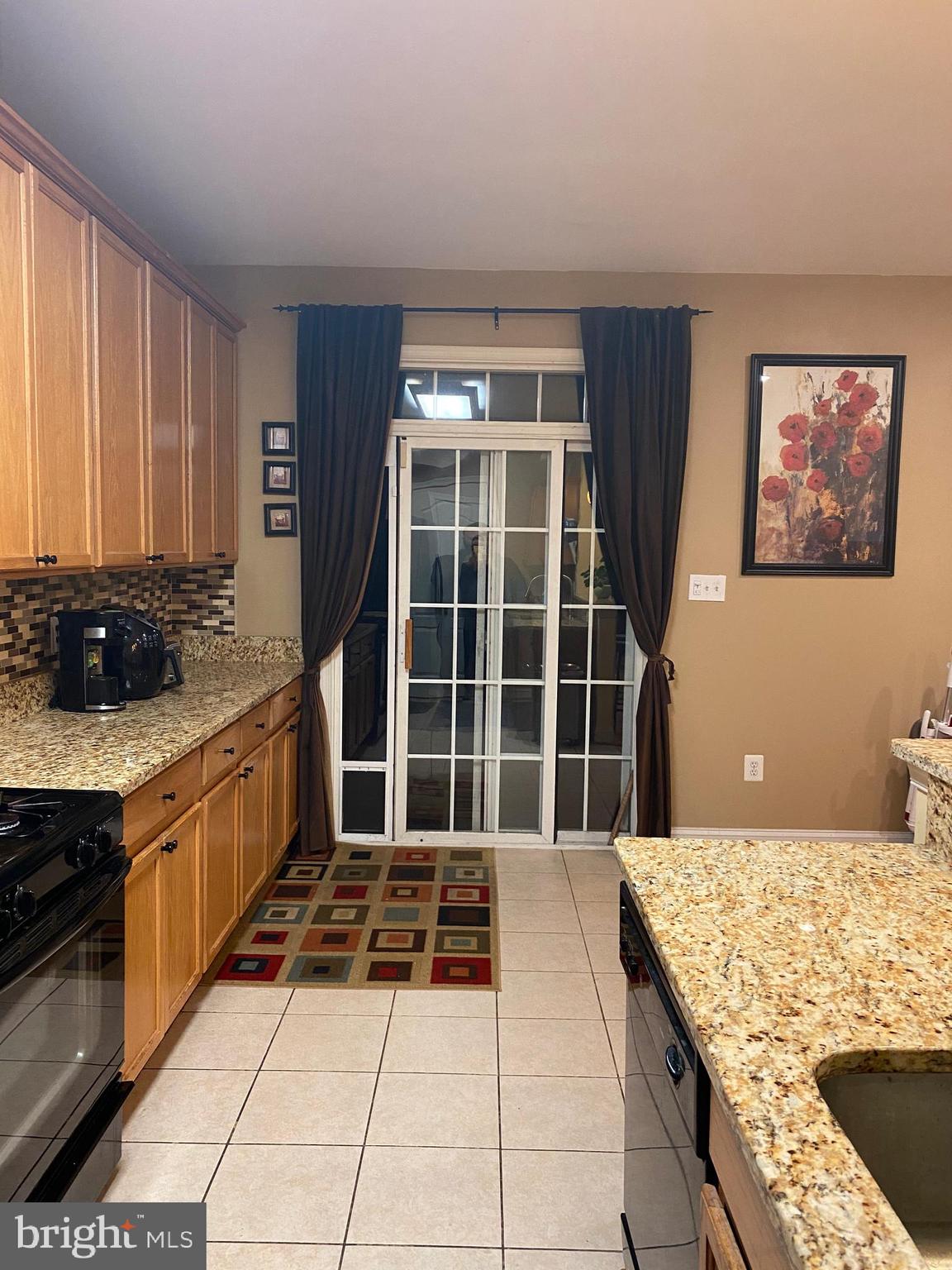 RIVER OAKS - Residential