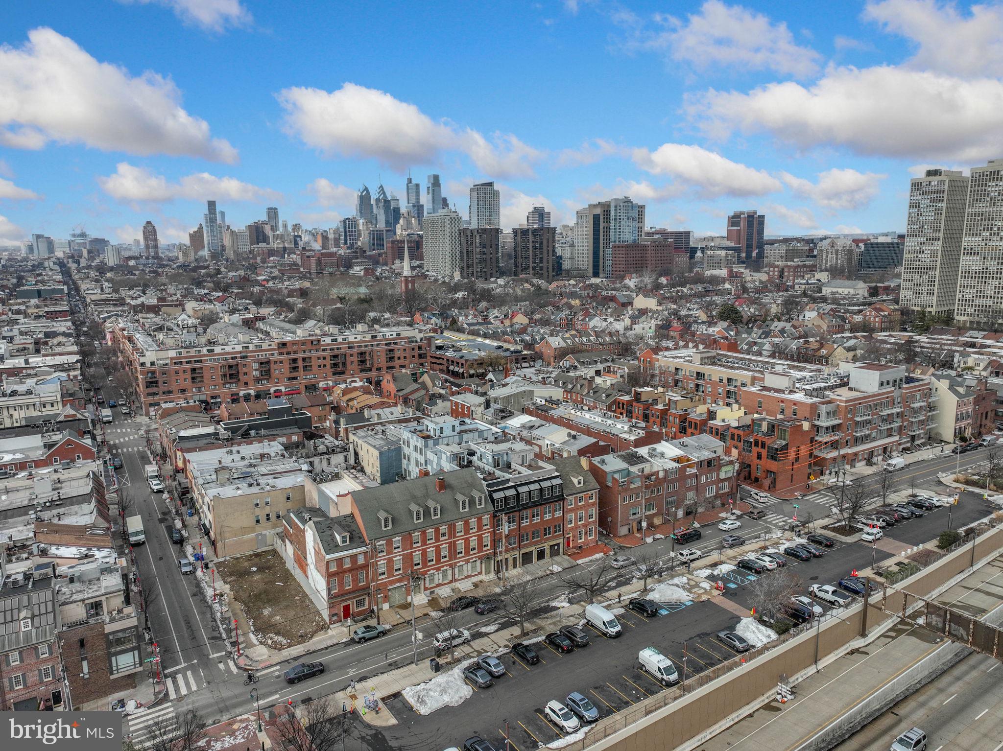 SOCIETY HILL - Residential