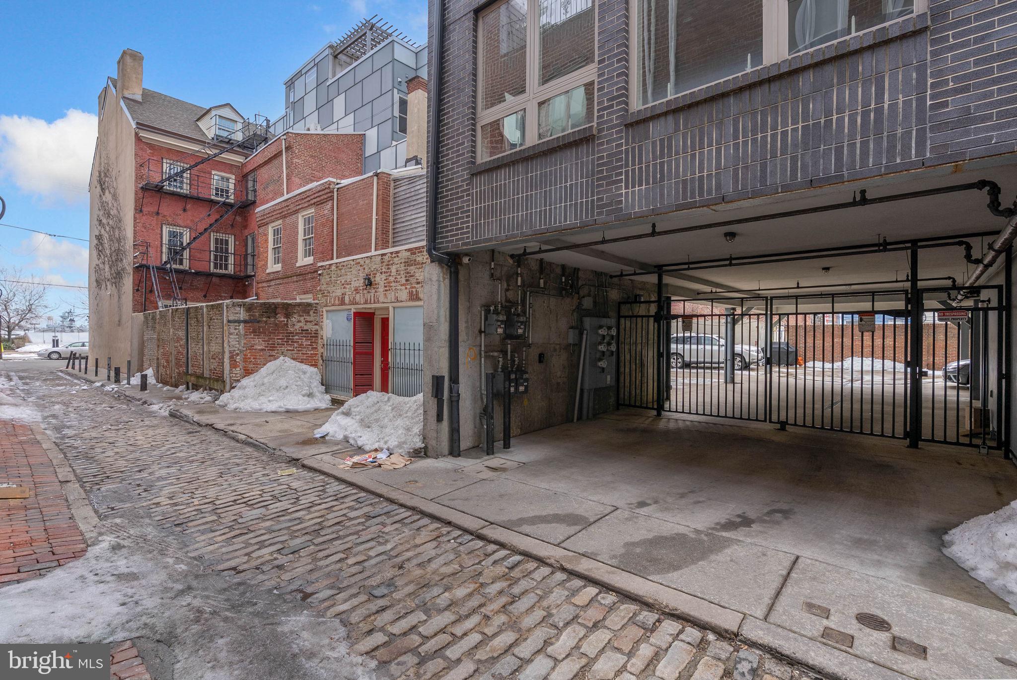 SOCIETY HILL - Residential