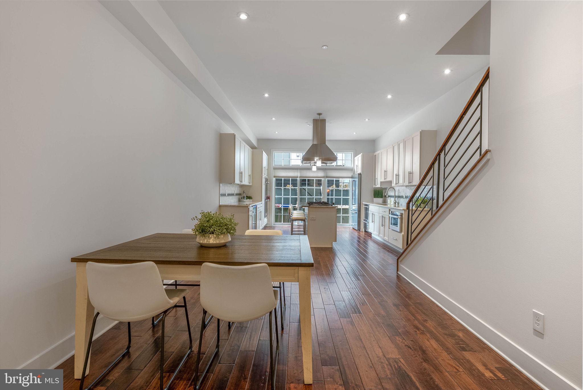 SOCIETY HILL - Residential