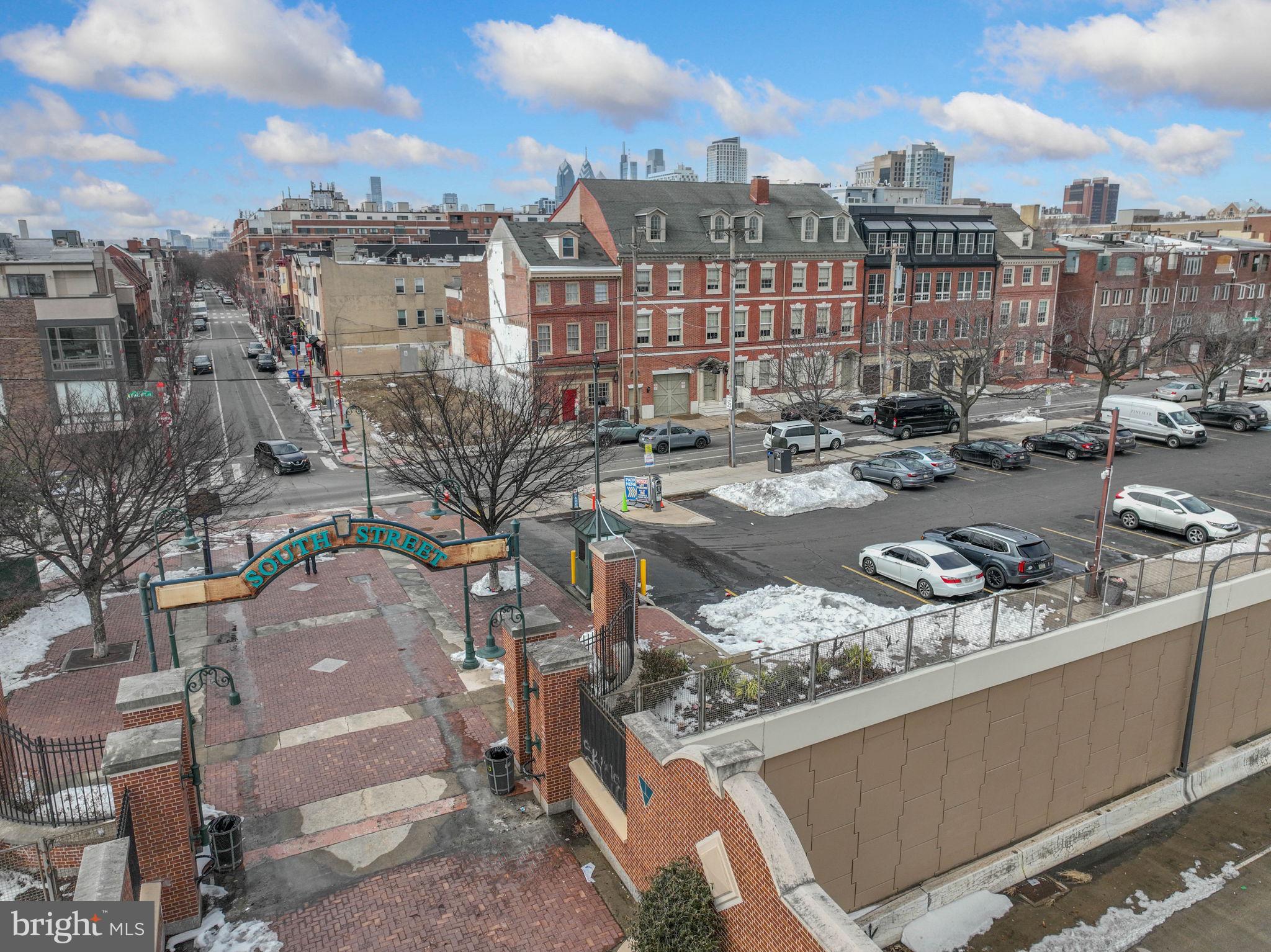 SOCIETY HILL - Residential