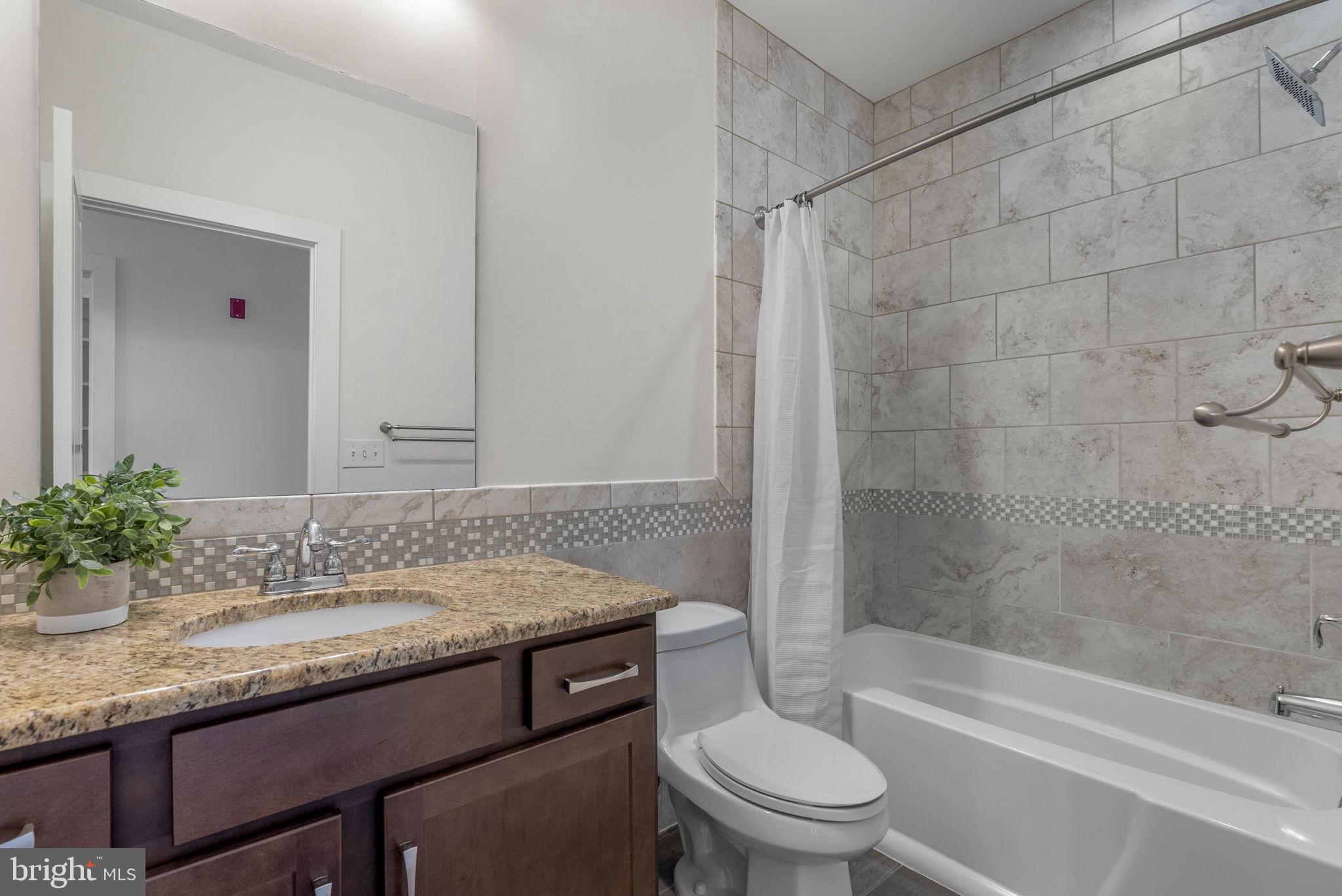 SOCIETY HILL - Residential