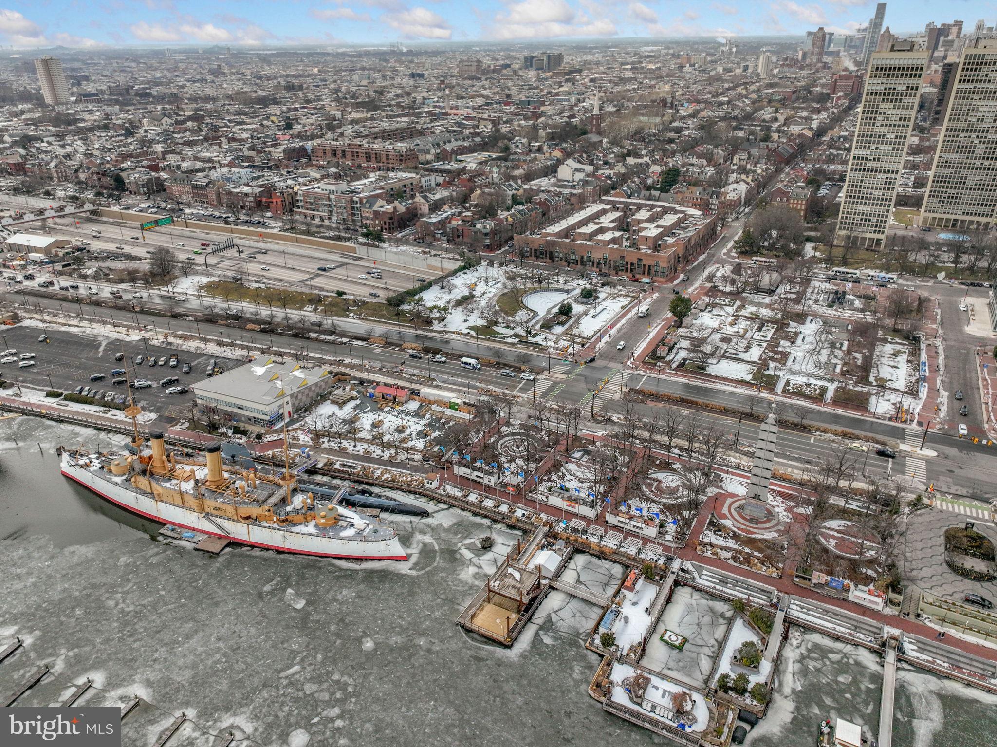 SOCIETY HILL - Residential