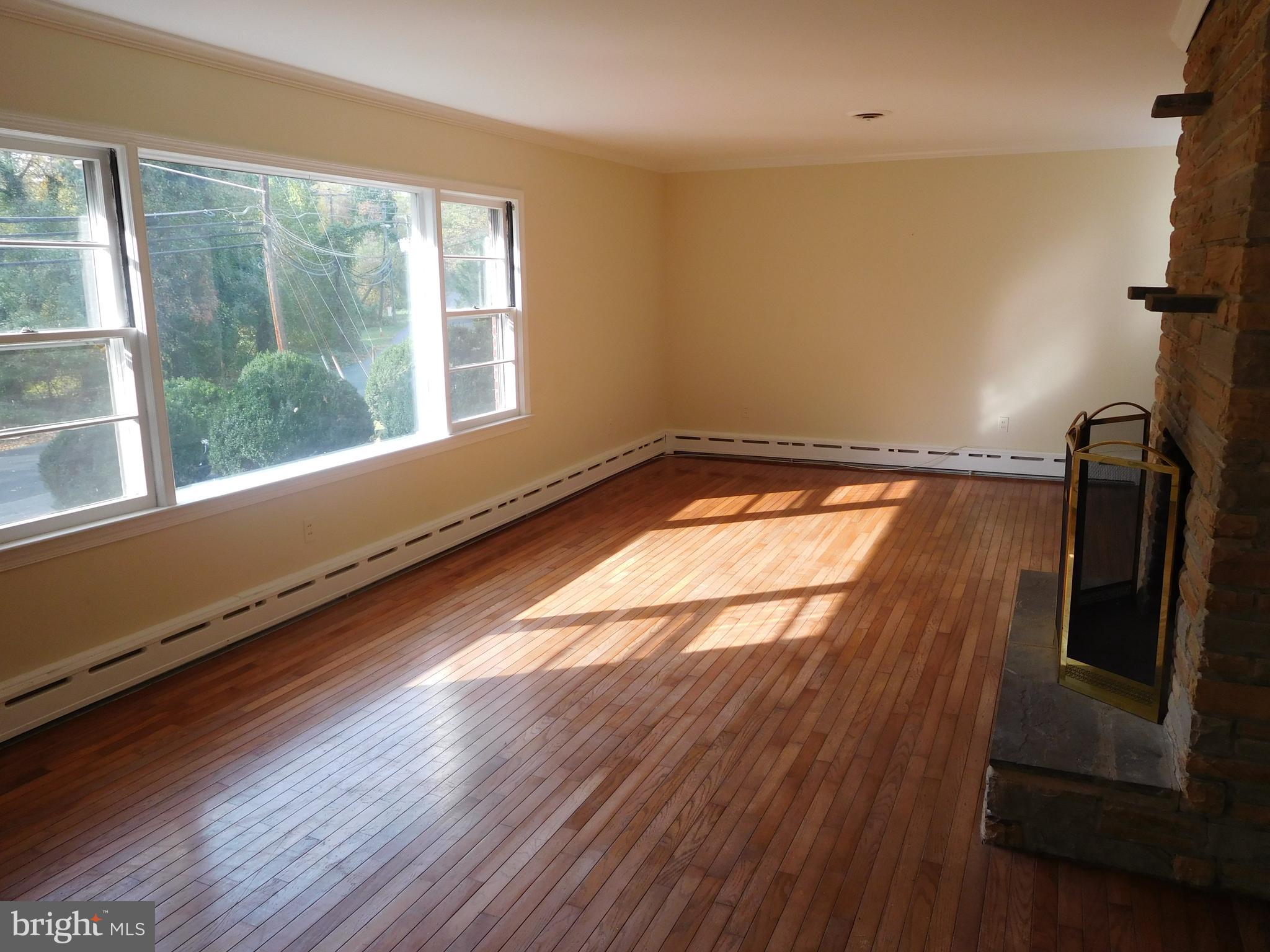 WILTON WOODS - Residential Lease