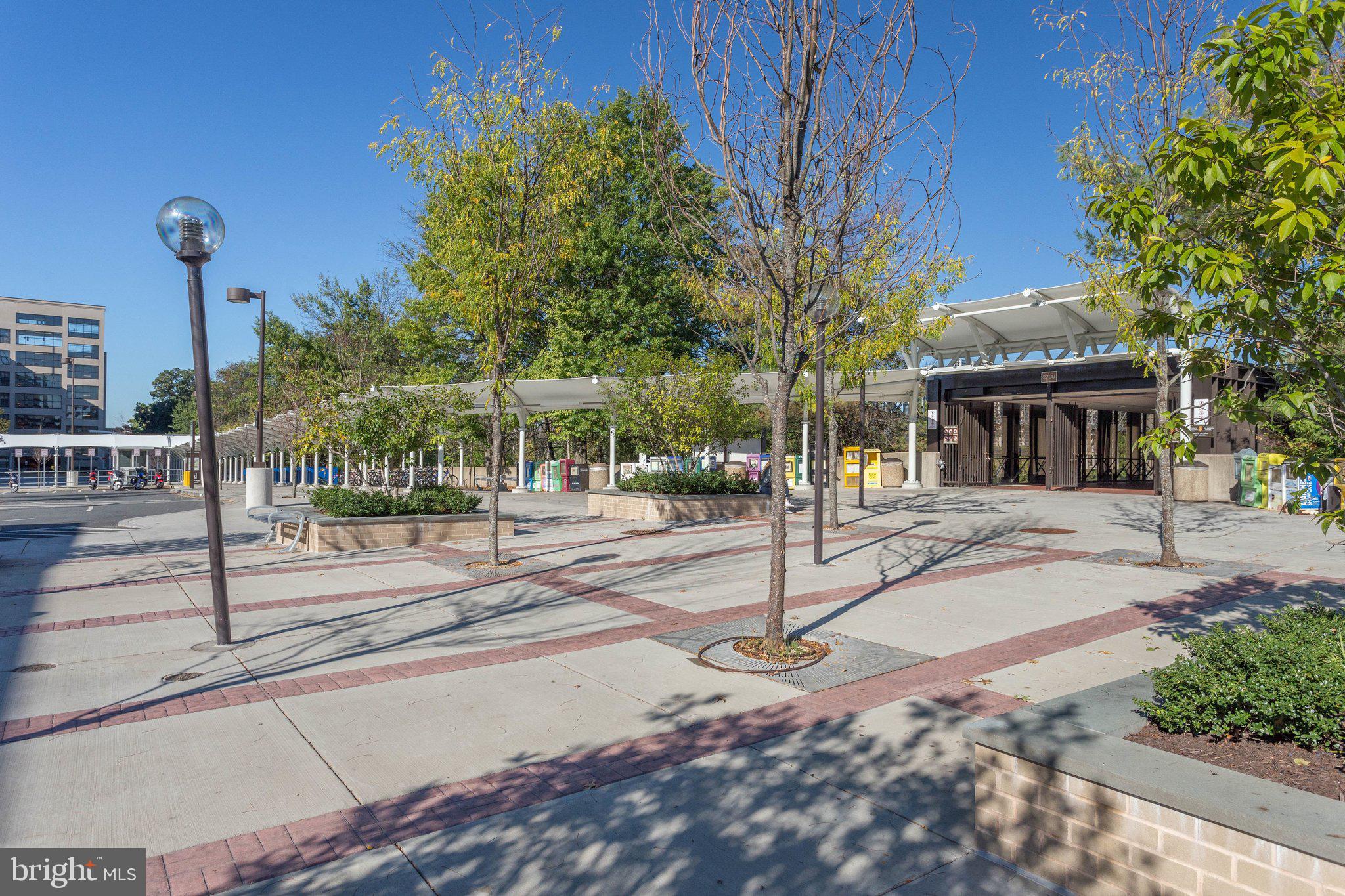 HALSTEAD AT THE METRO - Residential