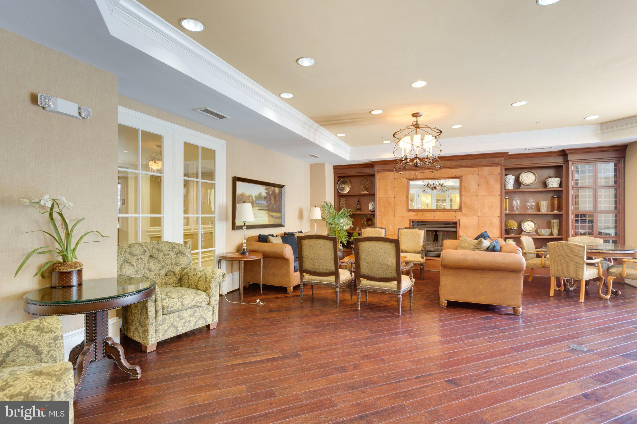 HALSTEAD AT THE METRO - Residential