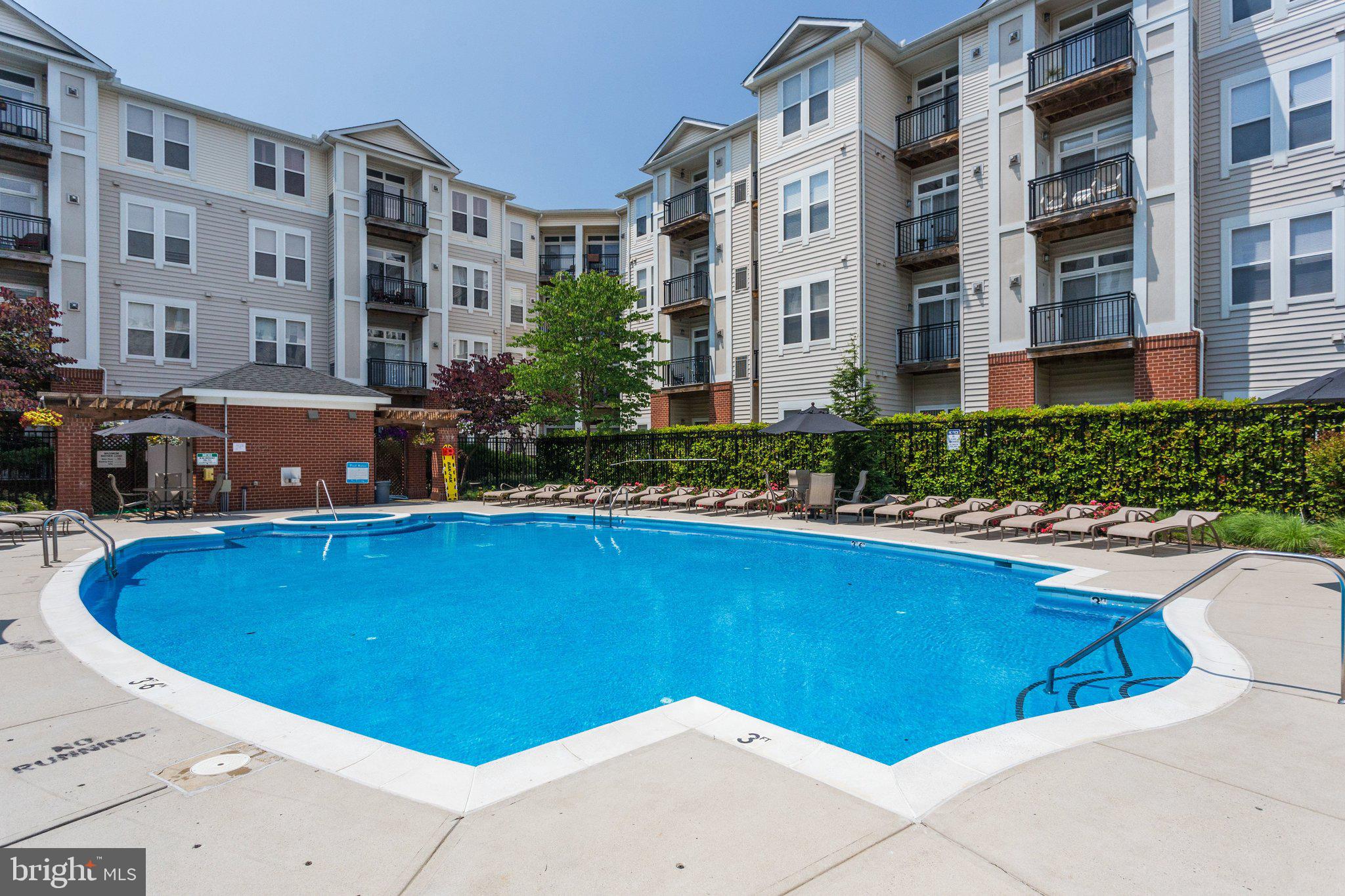 HALSTEAD AT THE METRO - Residential