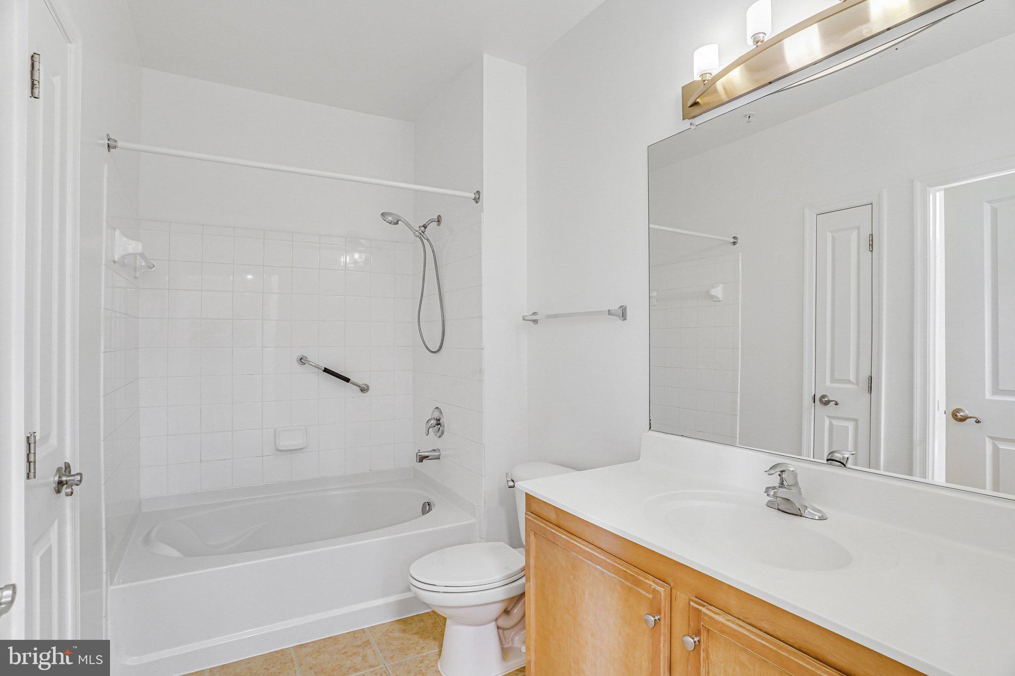HALSTEAD AT THE METRO - Residential