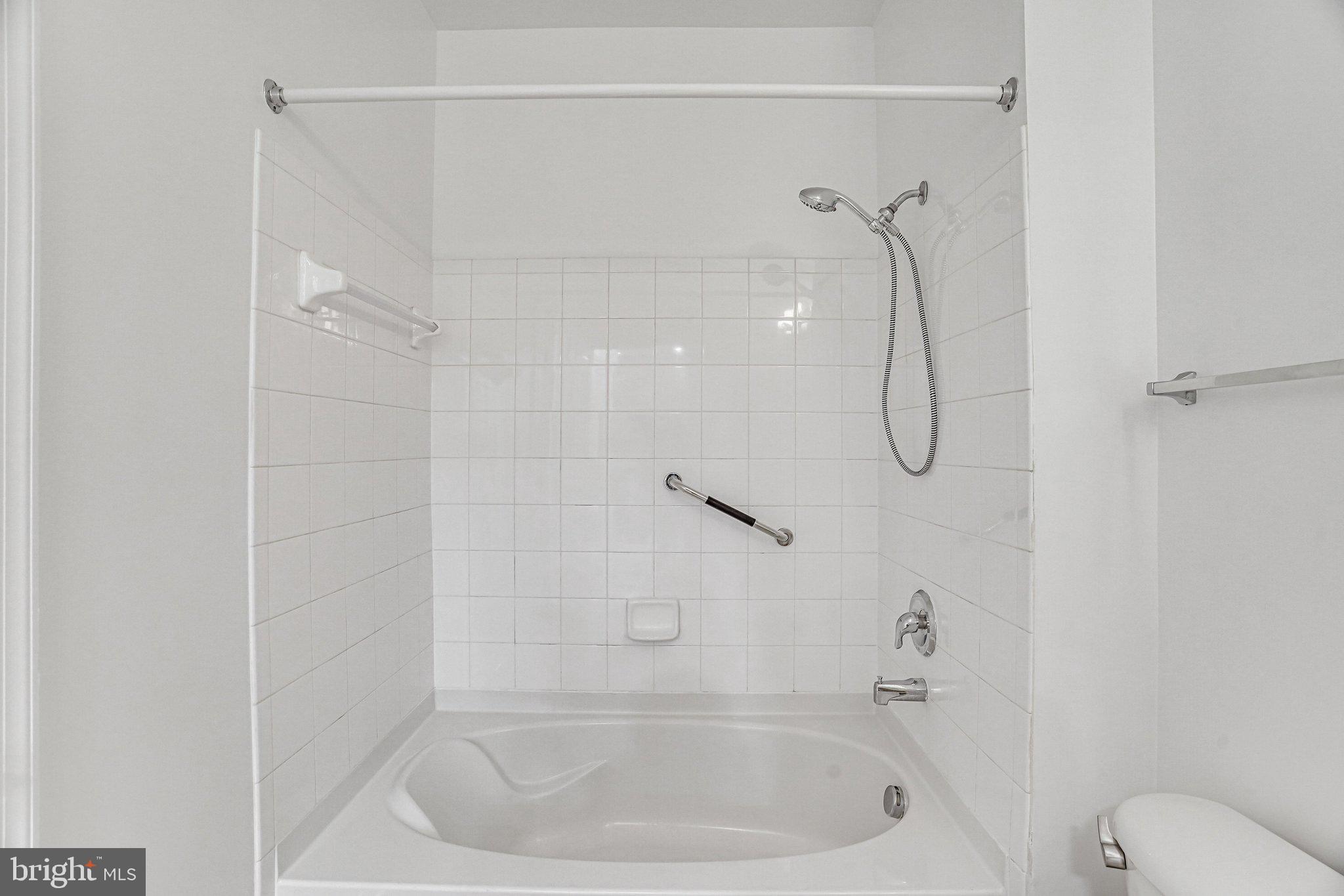 HALSTEAD AT THE METRO - Residential