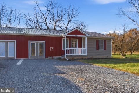 Townhouse For Rent - 2691 Goldmiller Road<br/> Berkeley County, BUNKER HILL, WV 25413